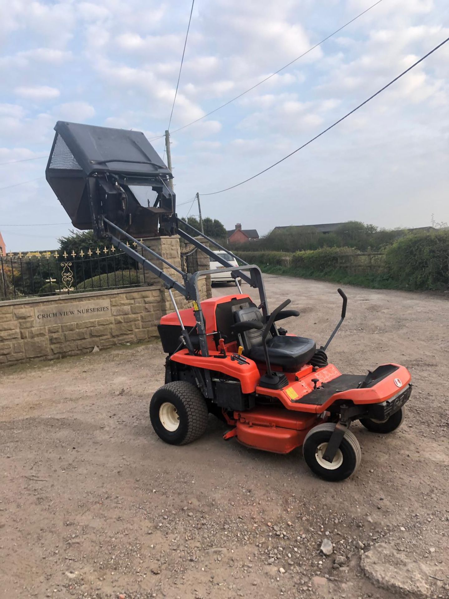 KUBOTA GZD 15 RIDE ON ZERO TURN MOWER *NO VAT*