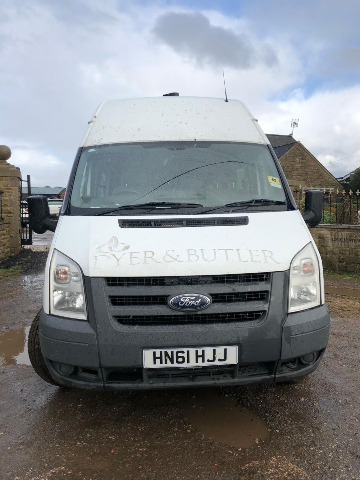 2011/61 REG FORD TRANSIT 115 T350L RWD WHITE DIESEL WELFARE FAN, SHOWING 0 FORMER KEEPERS *PLUS VAT* - Image 2 of 11