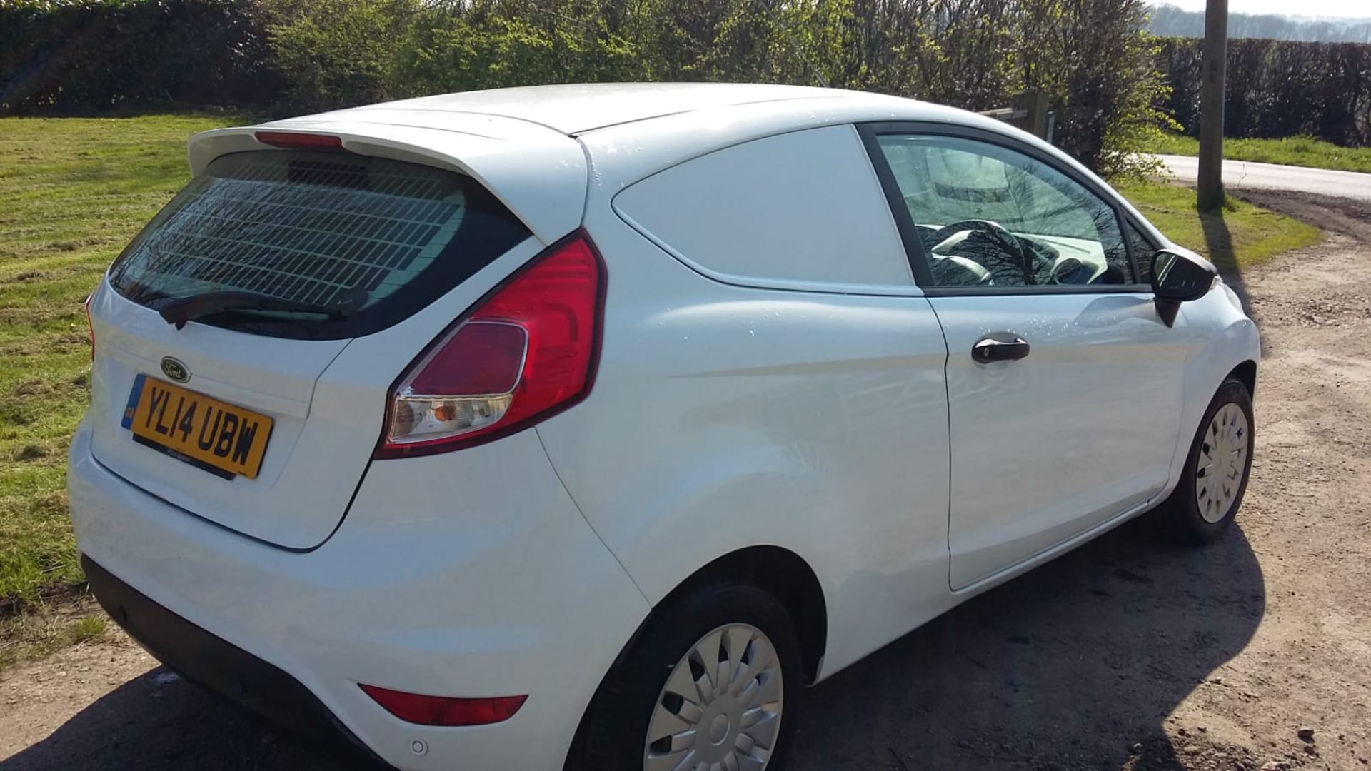 2014/14 REG FORD FIESTA ECONETIC TECH TDCI 1.6 CAR DERIVED VAN, SHOWING 0 FORMER KEEPERS *NO VAT* - Image 4 of 6