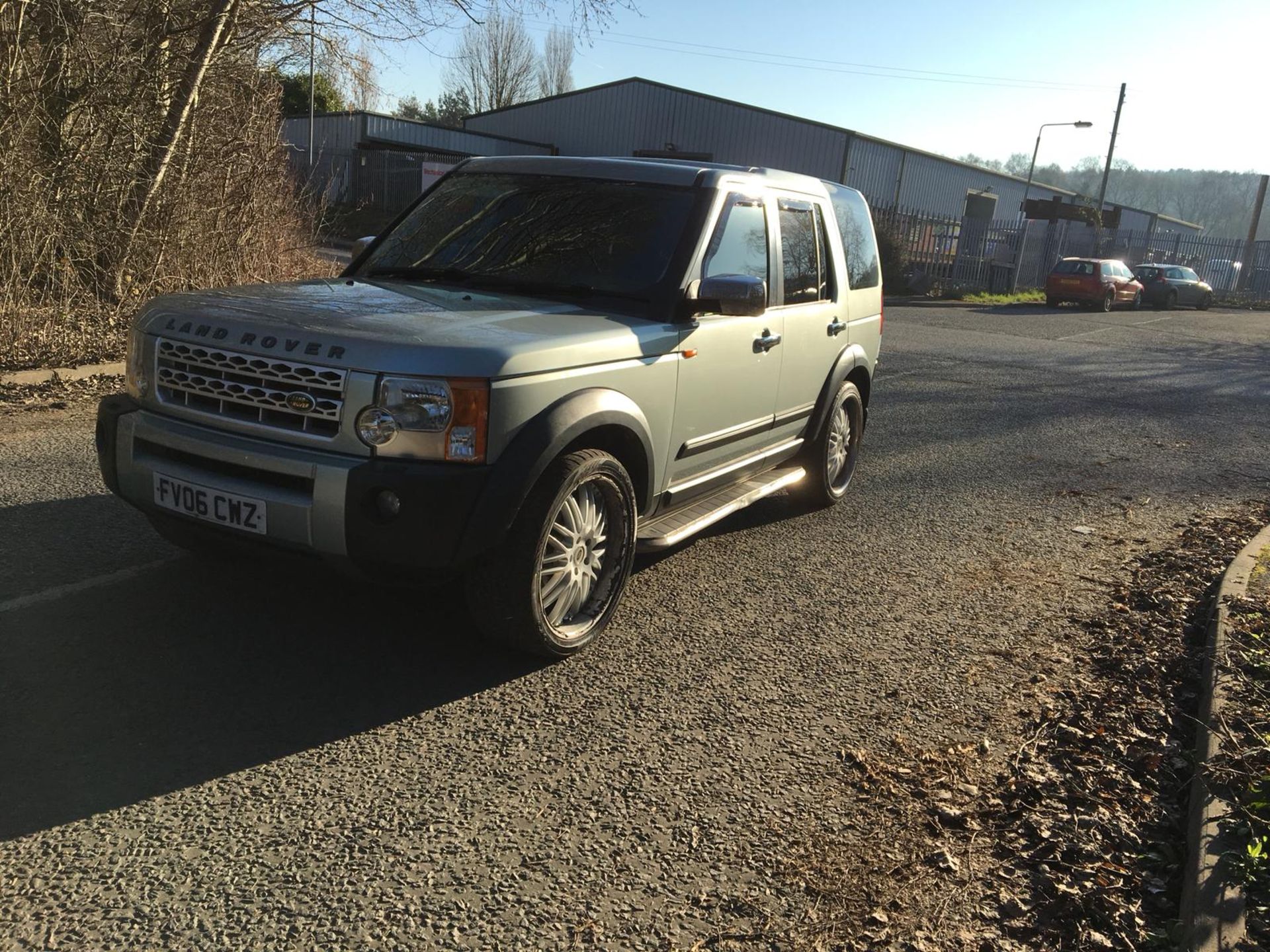 2006/06 REG LAND ROVER DISCOVERY 3 TDV6 S AUTOMATIC SILVER DIESEL 4X4 *PLUS VAT* - Image 5 of 15