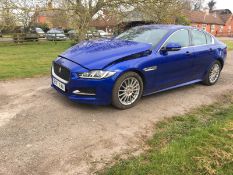 2017/17 REG JAGUAR XE R-SPORT 2.0 DIESEL BLUE, SHOWING 0 FORMER KEEPERS *NO VAT*