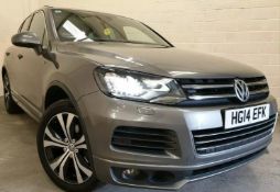 2014/14 REG VOLKSWAGEN TOUAREG V6 R-LINE TDI BLUE-MOTION, SHOWING 1 FORMER KEEPER *NO VAT*