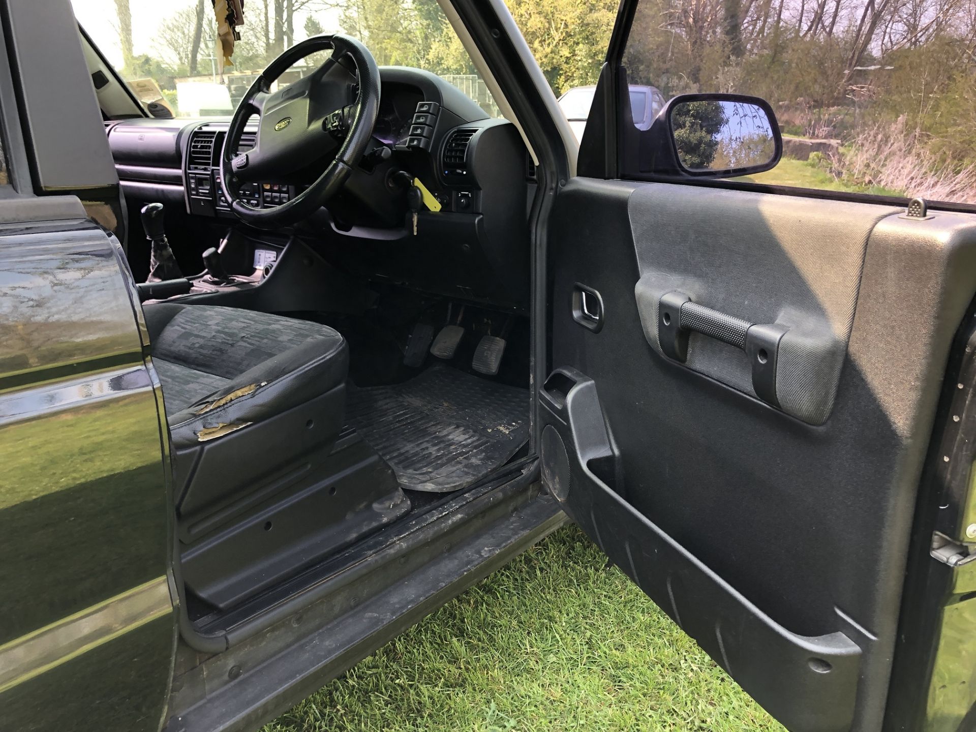 2003/03 REG LAND ROVER DISCOVERY TD5 GS 2.5 BLACK DIESEL 4X4, FULL SERVICE HISTORY ORIGINAL BOOK - Image 15 of 21