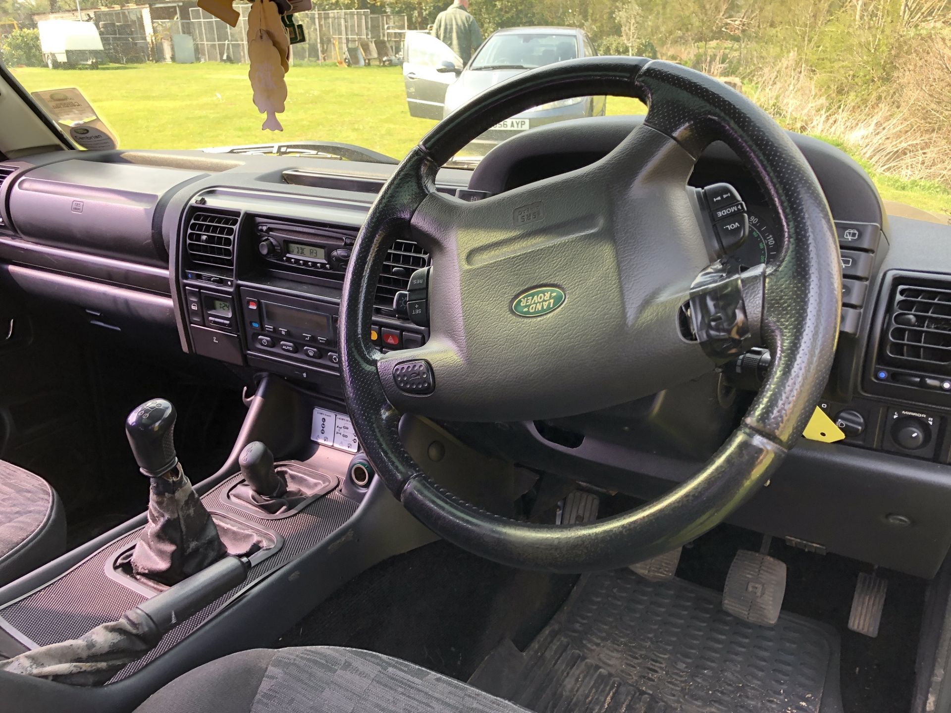 2003/03 REG LAND ROVER DISCOVERY TD5 GS 2.5 BLACK DIESEL 4X4, FULL SERVICE HISTORY ORIGINAL BOOK - Image 17 of 21