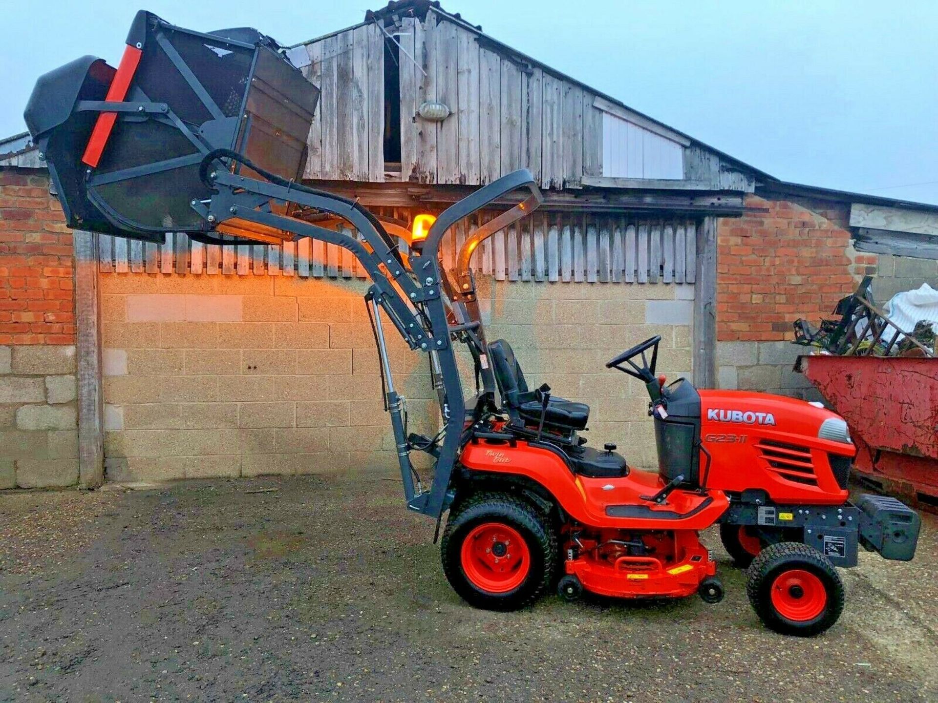 KUBOTA G23 MARK 2, HIGH TIP COLLECTOR, YEAR 2015, ROAD REGISTERED, 48" CUT. *PLUS VAT* - Image 3 of 4