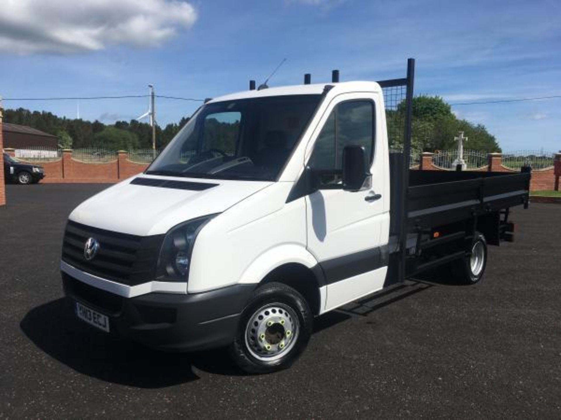 2013/13 REG VOLKSWAGEN CRAFTER CR50 TDI 143 TIPPER EURO 5 NEW BODY 5 TON *PLUS VAT* - Image 3 of 22