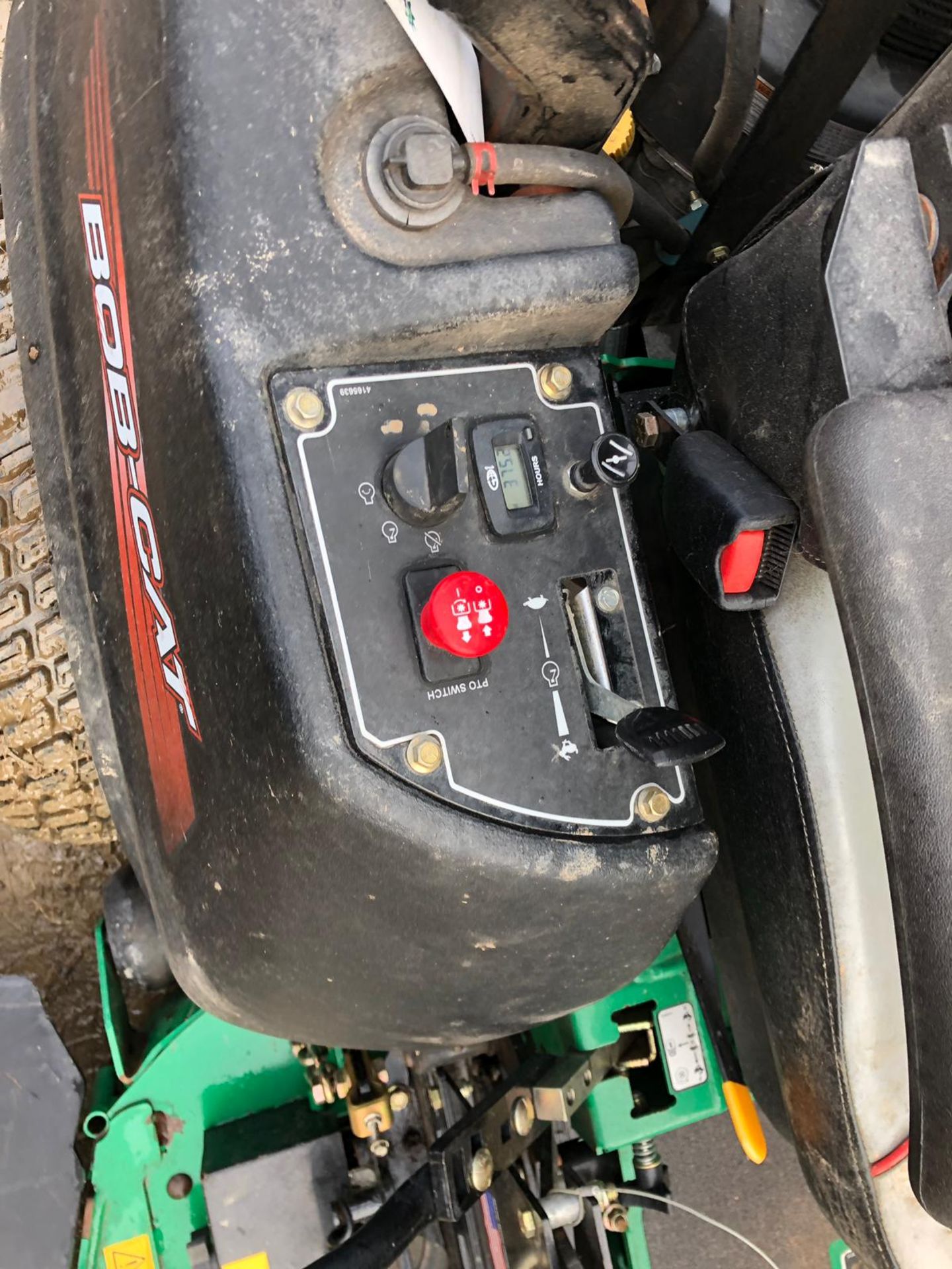 2015 BOBCAT PREDATOR PRO ZERO TURN RIDE ON LAWN MOWER *PLUS VAT* - Image 11 of 13