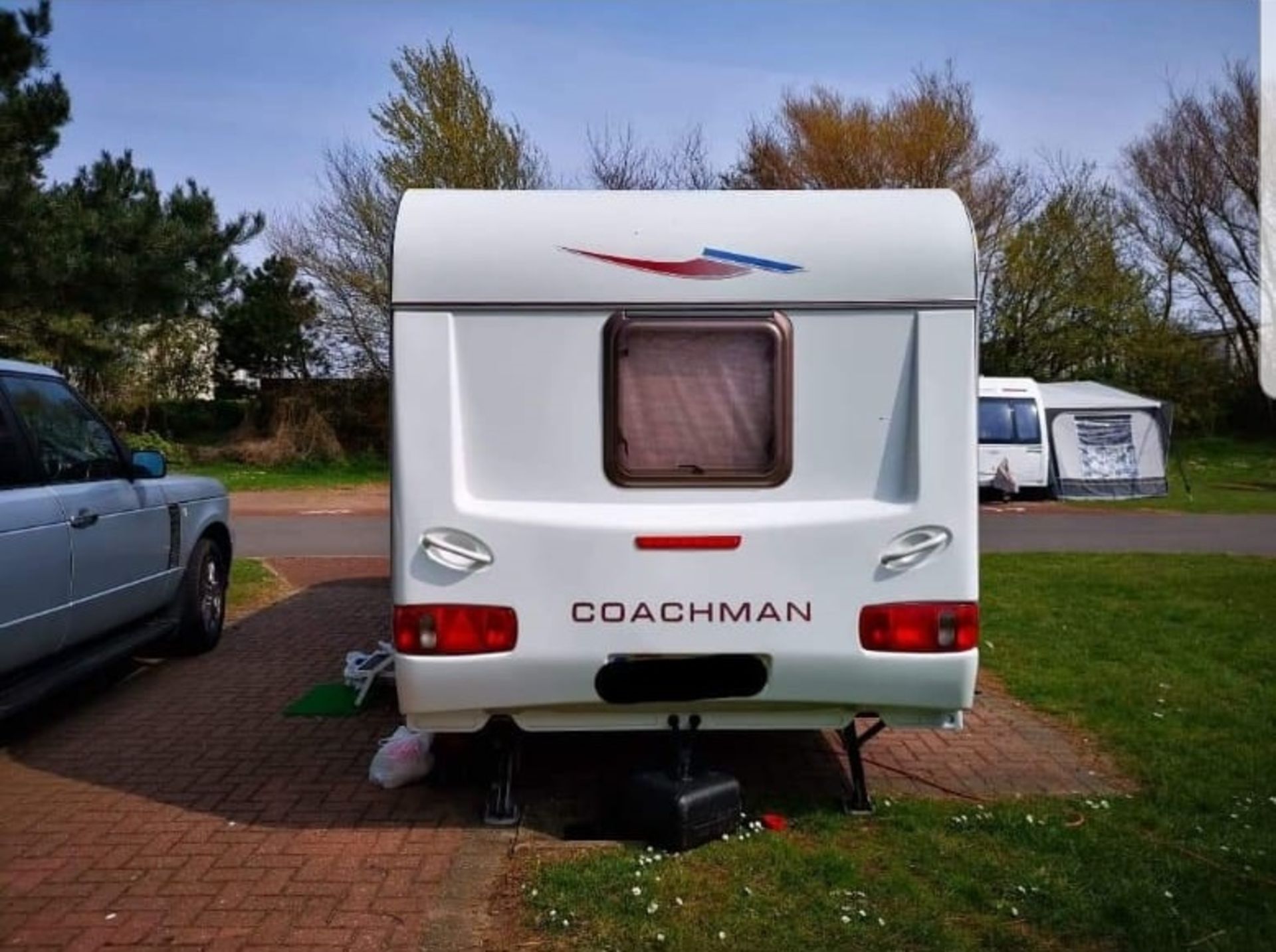 COACHMAN AMARA 4 BERTH CARAVAN COMES WITH AWNING, IN FULL WORKING ORDER, GOOD CONDITION *NO VAT* - Image 4 of 11