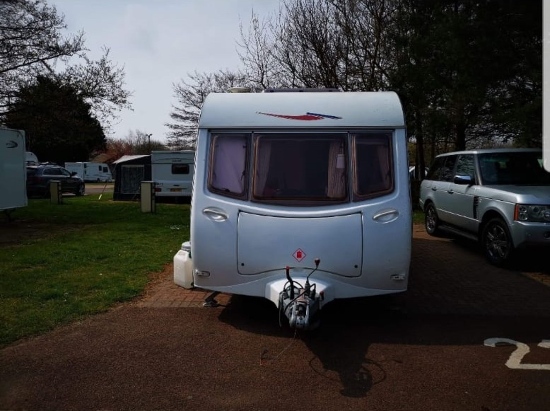 COACHMAN AMARA 4 BERTH CARAVAN COMES WITH AWNING, IN FULL WORKING ORDER, GOOD CONDITION *NO VAT* - Image 2 of 11