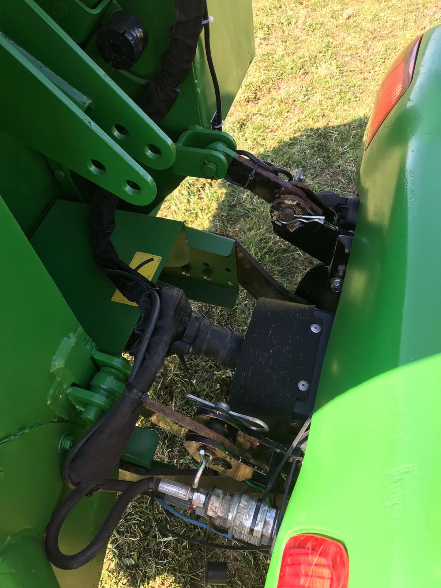 JOHN DEERE X740 48" COMMERCIAL RIDE ON ROTARY MOWER, YEAR 2013 *PLUS VAT* - Image 9 of 12