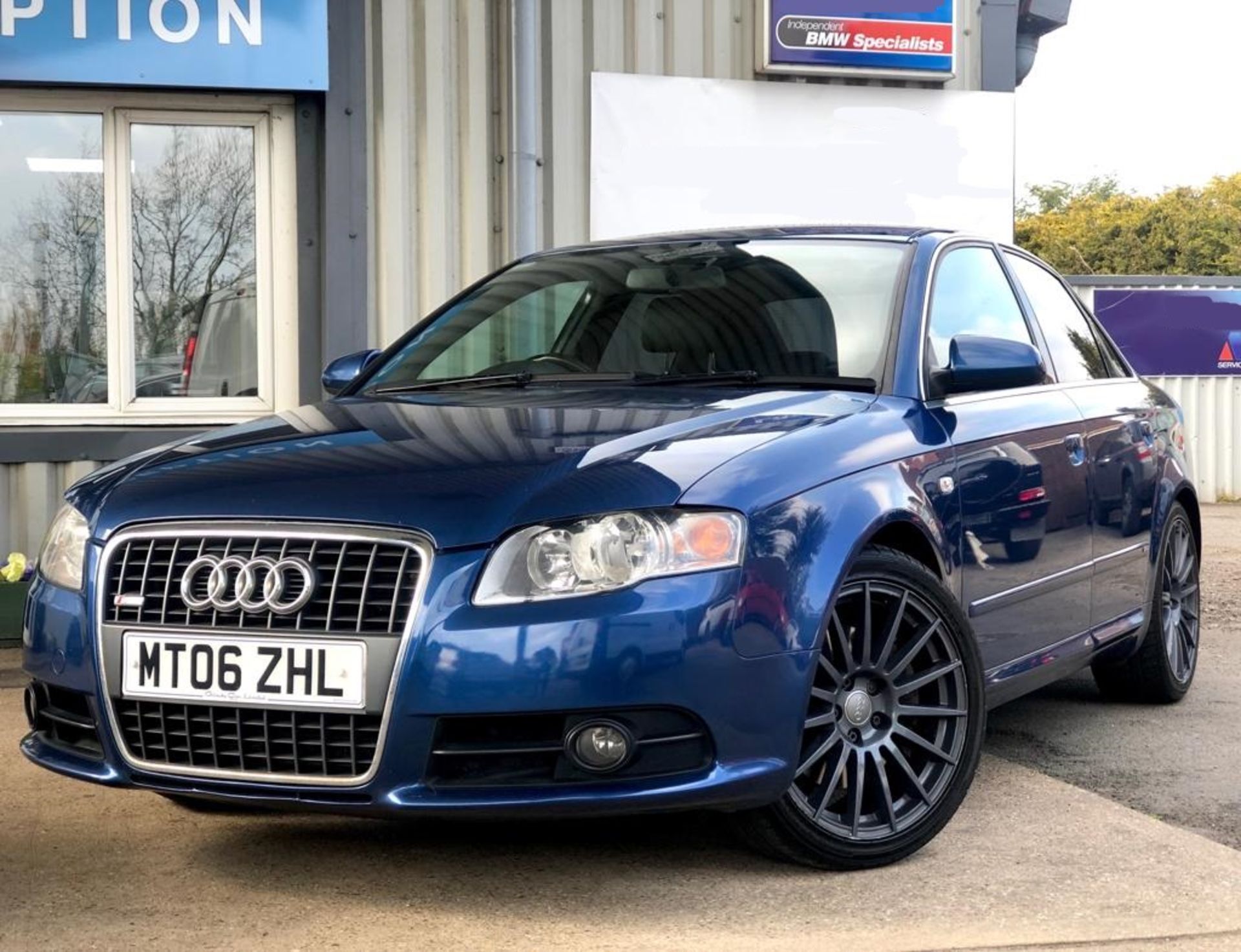 2006/06 REG AUDI A4 SE S LINE 2.0 PETROL BLUE 4 DOOR SALOON, SHOWING 3 FORMER KEEPERS *NO VAT* - Image 3 of 17