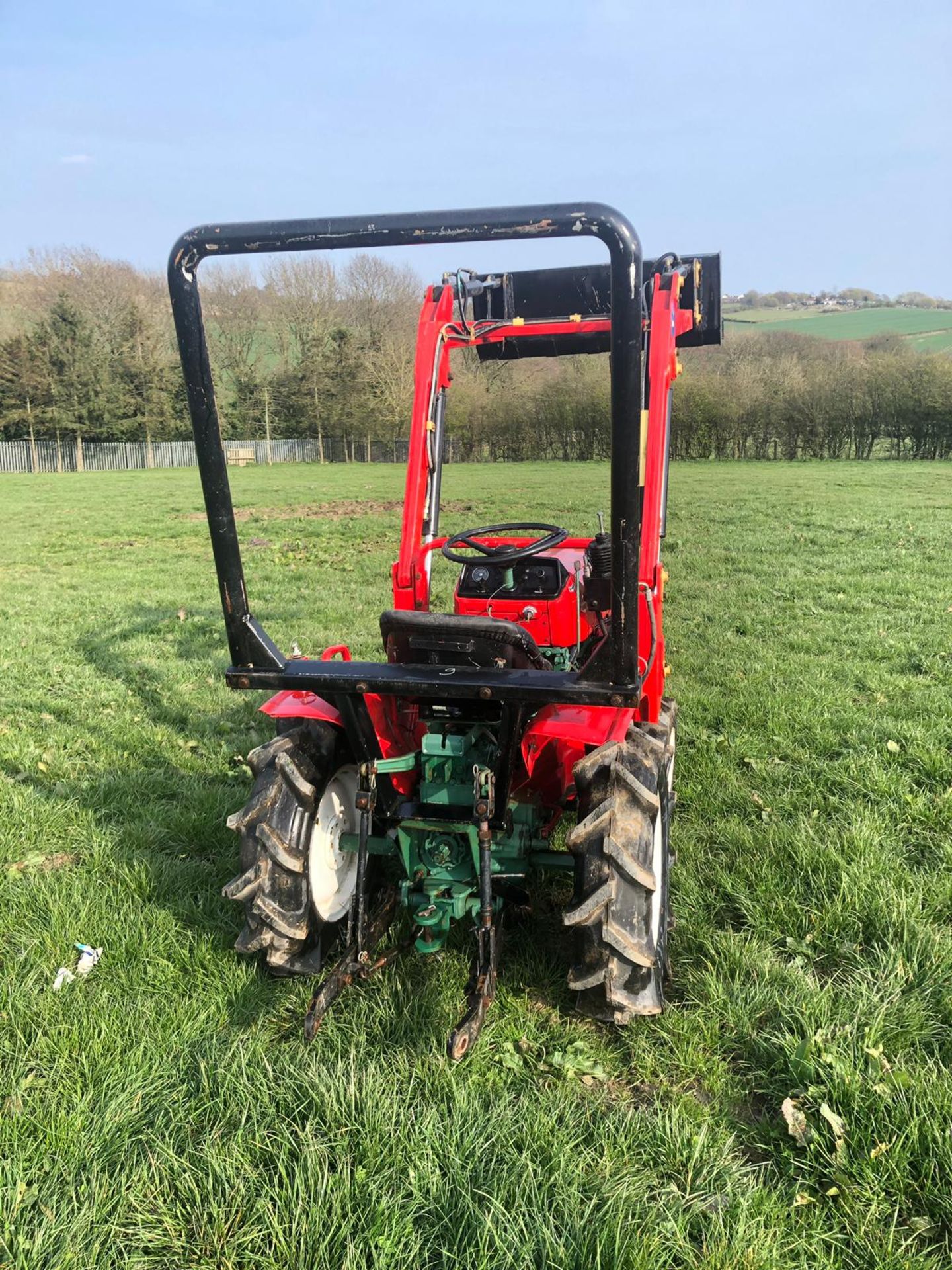 YANMAR YM1401D COMPACT TRACTOR LOADER 4X4 *PLUS VAT* - Image 5 of 6