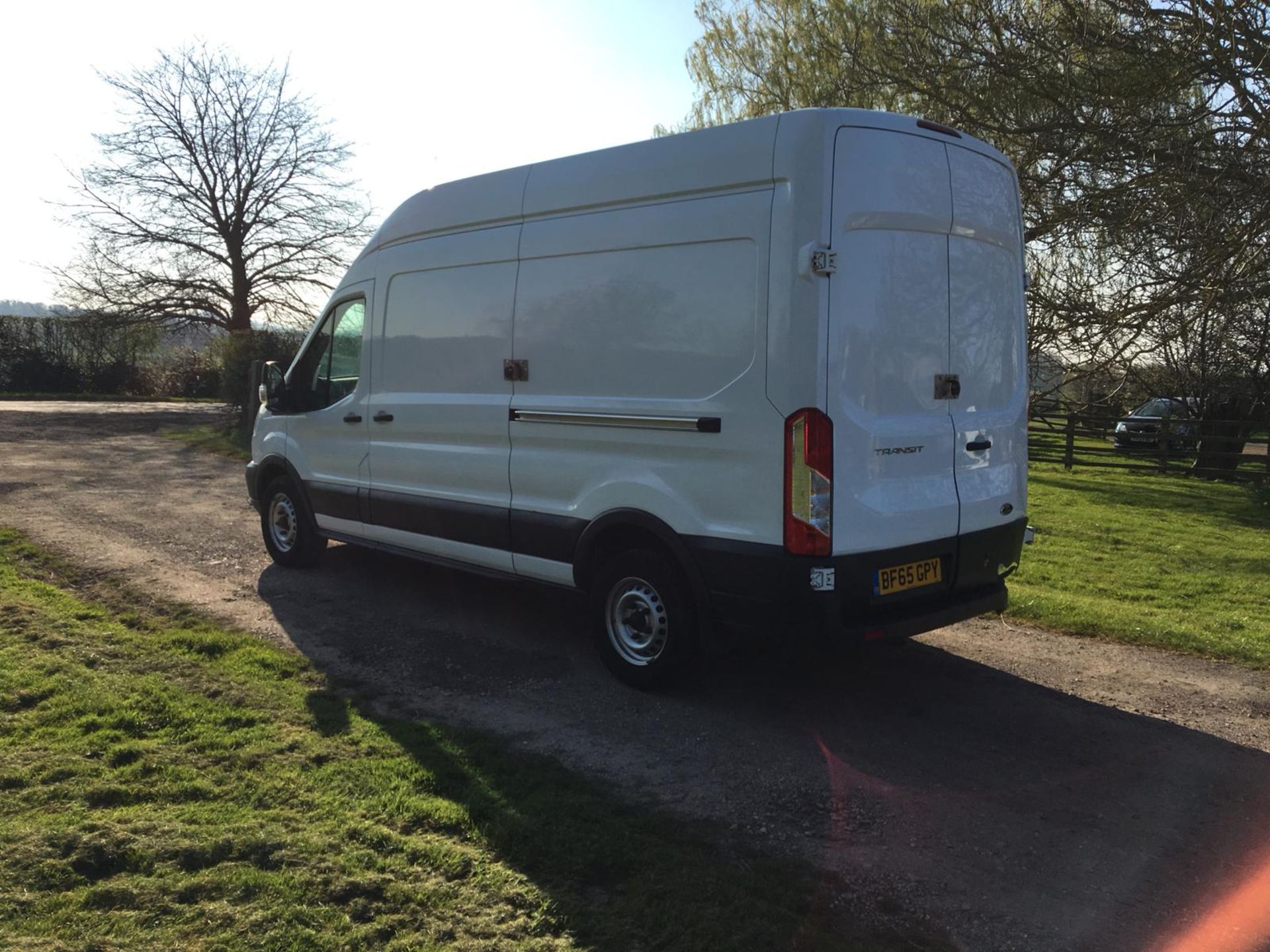 2015/65 REG FORD TRANSIT 350 WHITE 2.2 DIESEL PANEL VAN, SHOWING 0 FORMER KEEPERS *NO VAT* - Image 6 of 11