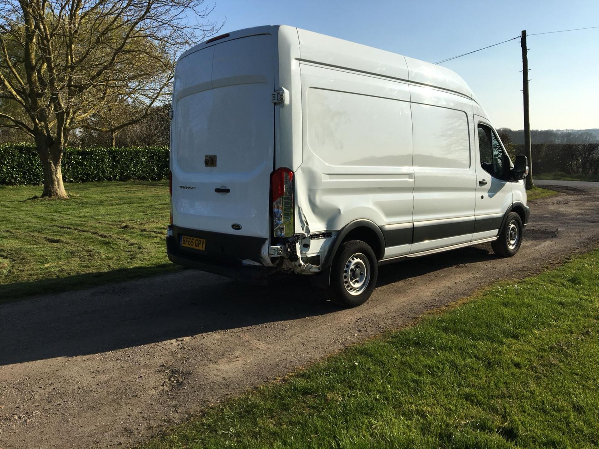 2015/65 REG FORD TRANSIT 350 WHITE 2.2 DIESEL PANEL VAN, SHOWING 0 FORMER KEEPERS *NO VAT* - Image 8 of 11