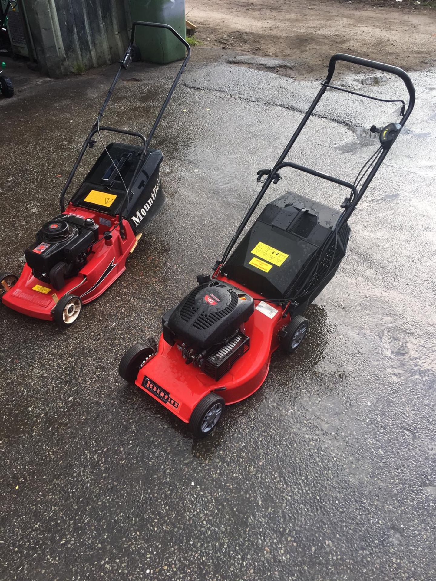 2 X MOUNT-FIELD EMPRESS 16" WALK BEHIND PETROL MOWERS, RUNS AND WORKS - NO RESERVE *NO VAT*