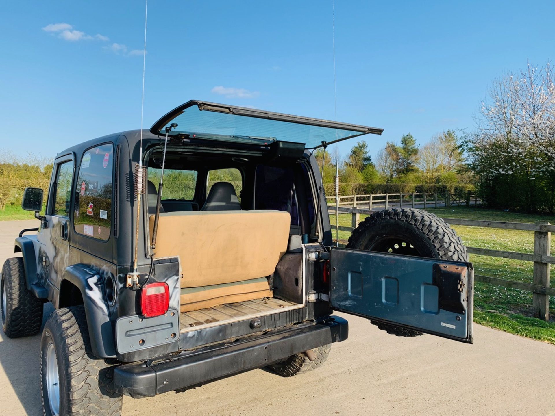 JEEP WRANGLER 4.0L SPORT 3DR 4X4 1998 *PLUS VAT* - Image 12 of 27