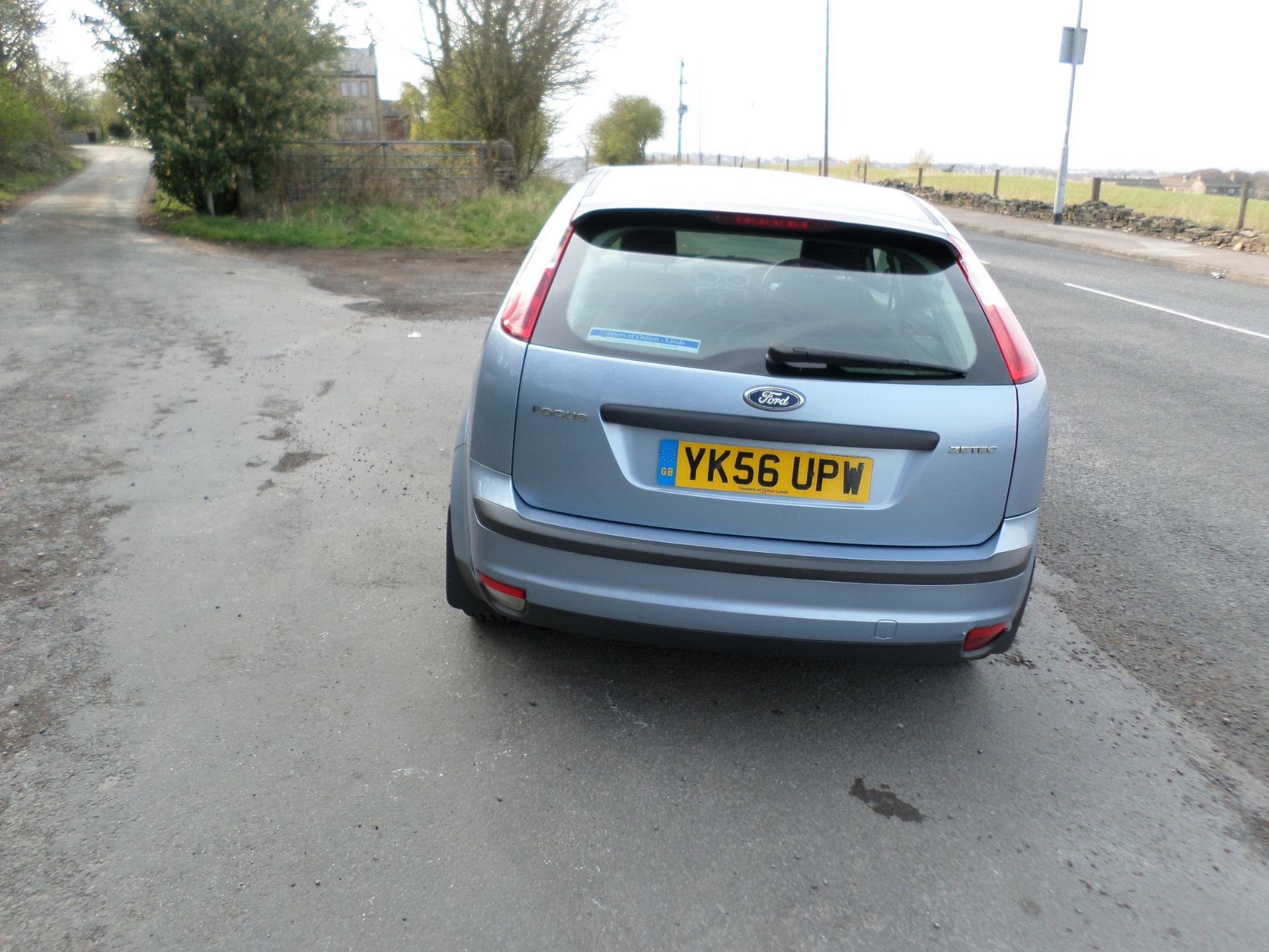 2006/56 REG FORD FOCUS ZETEC CLIMATE BLUE PETROL 1.8, 5 DOOR HATCHBACK *NO VAT* - Image 6 of 15