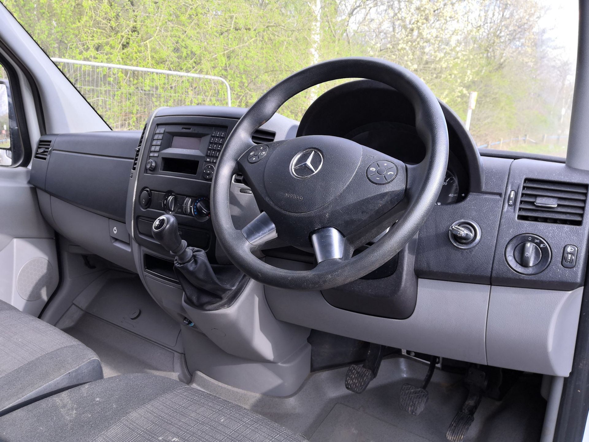 2014/14 REG MERCEDES-BENZ SPRINTER 313 CDI XLWB, ONLY 13K MILES! IDEAL CAMPER CONVERSION *NO VAT* - Image 14 of 16