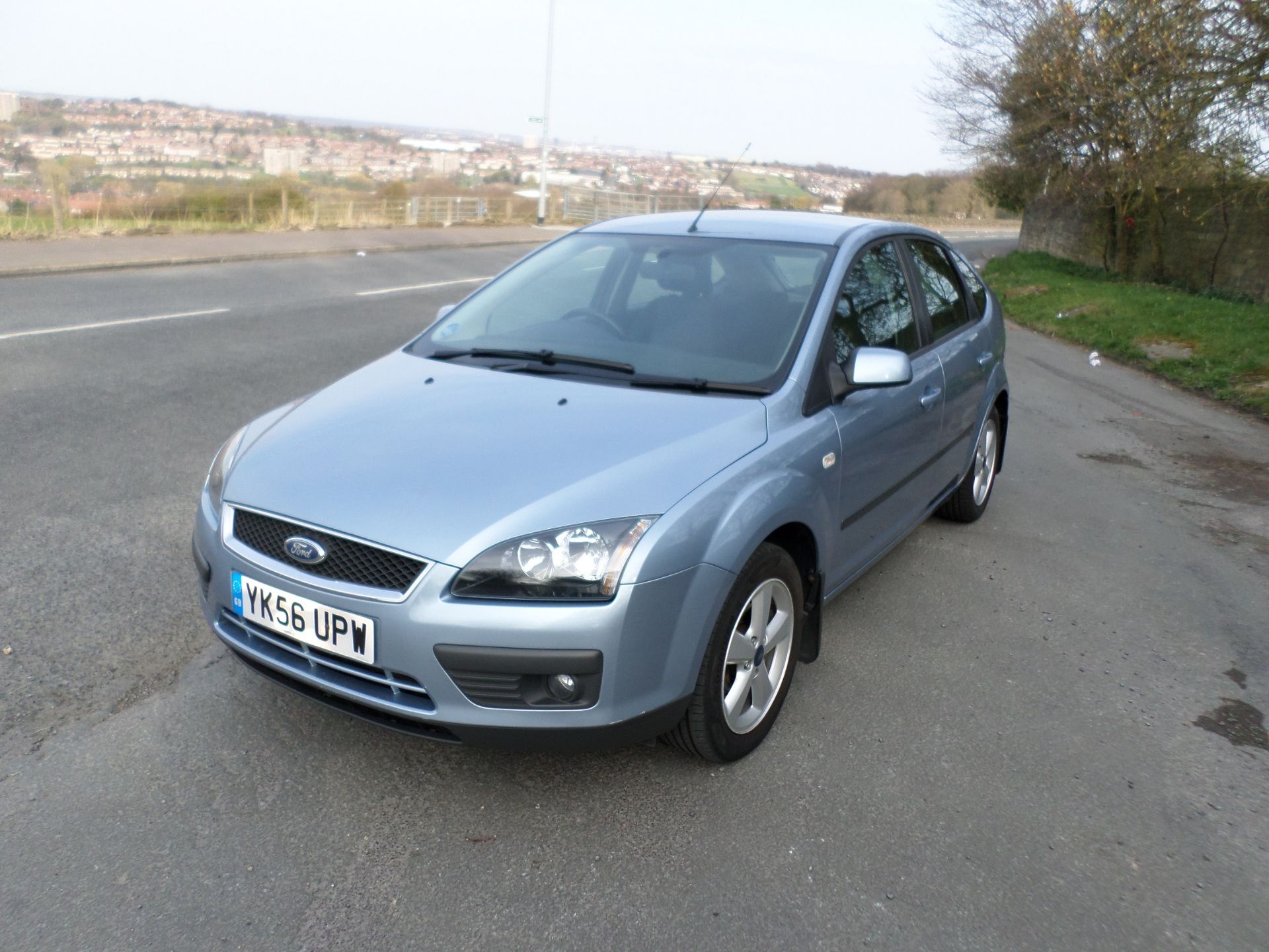 2006/56 REG FORD FOCUS ZETEC CLIMATE BLUE PETROL 1.8, 5 DOOR HATCHBACK *NO VAT* - Image 3 of 15