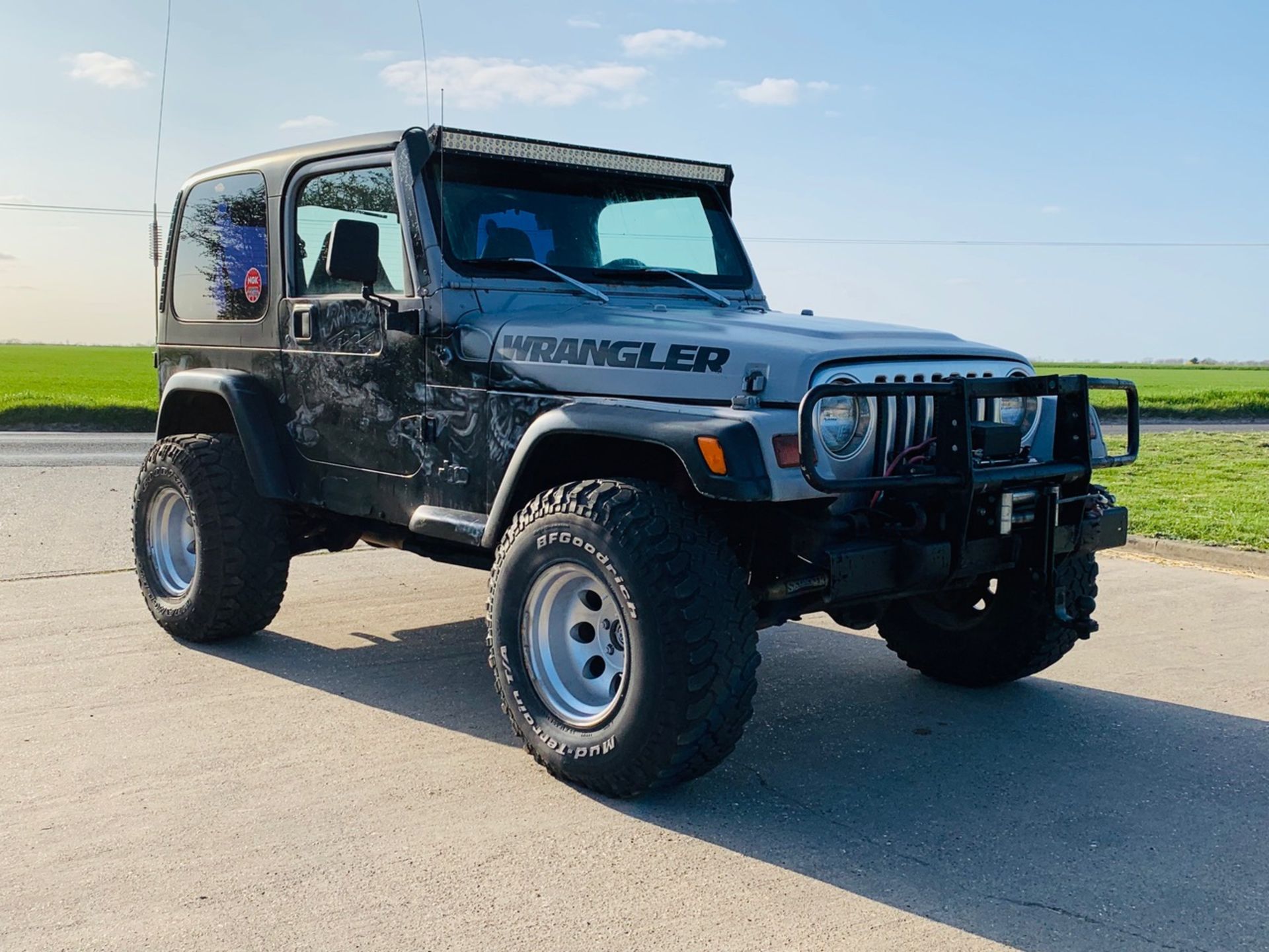 JEEP WRANGLER 4.0L SPORT 3DR 4X4 1998 *PLUS VAT* - Image 2 of 27