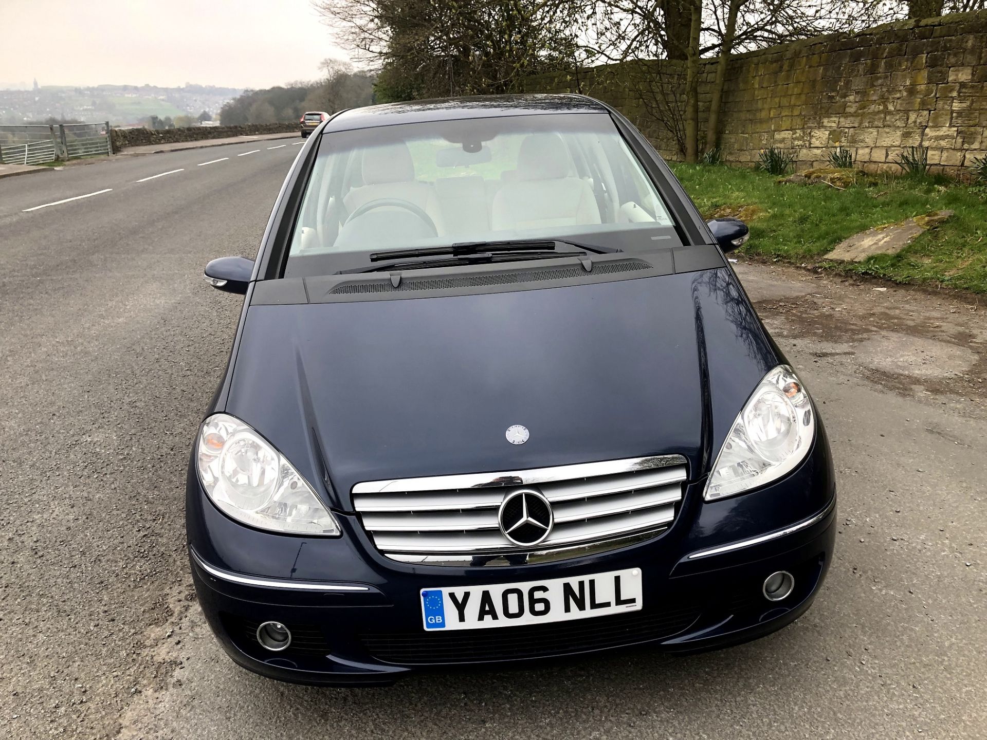 2006/06 REG MERCEDES A170 ELEGANCE SE 1.7 PETROL FULL SERVICE HISTORY, SHOWING 1 KEEPER *NO VAT* - Image 2 of 25