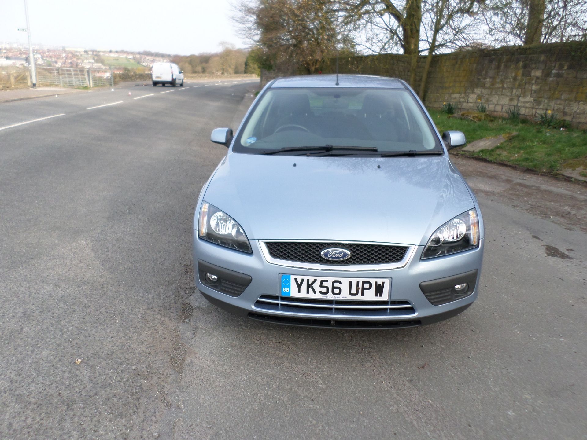 2006/56 REG FORD FOCUS ZETEC CLIMATE BLUE PETROL 1.8, 5 DOOR HATCHBACK *NO VAT* - Image 2 of 15