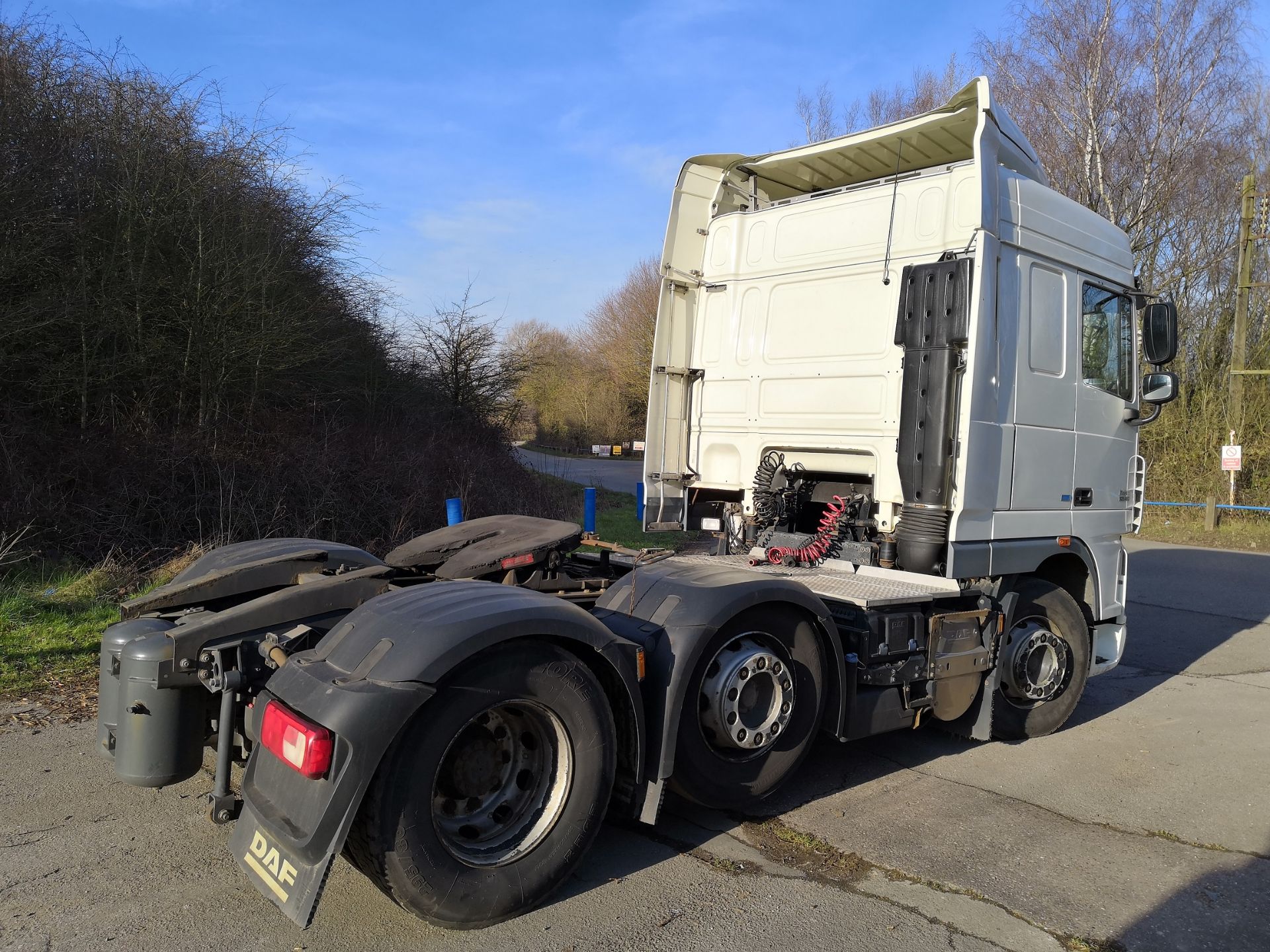 2013/62 REG DAF TRUCKS FTG XF 105.460 WHITE DIESEL HEAVY HAULAGE UNIT TWIN SLEEPER CAB *NO VAT* - Image 7 of 25