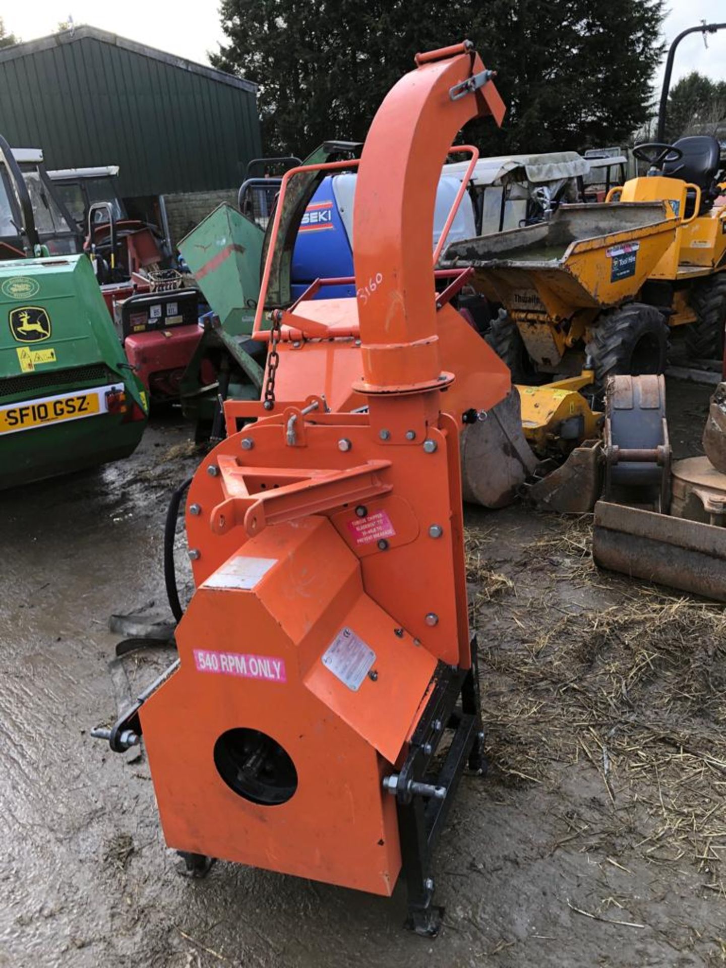 2015 ORANGE WOODCHIPPER, 500 KG, 8" DIAM OF FEEDING *PLUS VAT* - Image 3 of 6