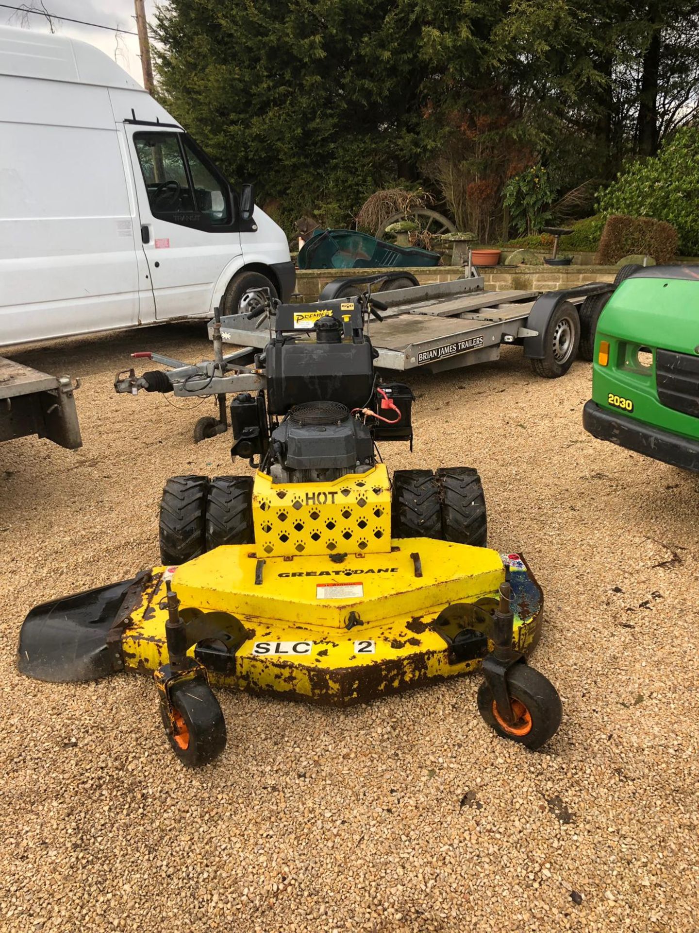 GREAT DANE 48 INCH WALK BEHIND LAWN MOWER, RUNS WORKS AND CUTS *NO VAT* - Image 6 of 6