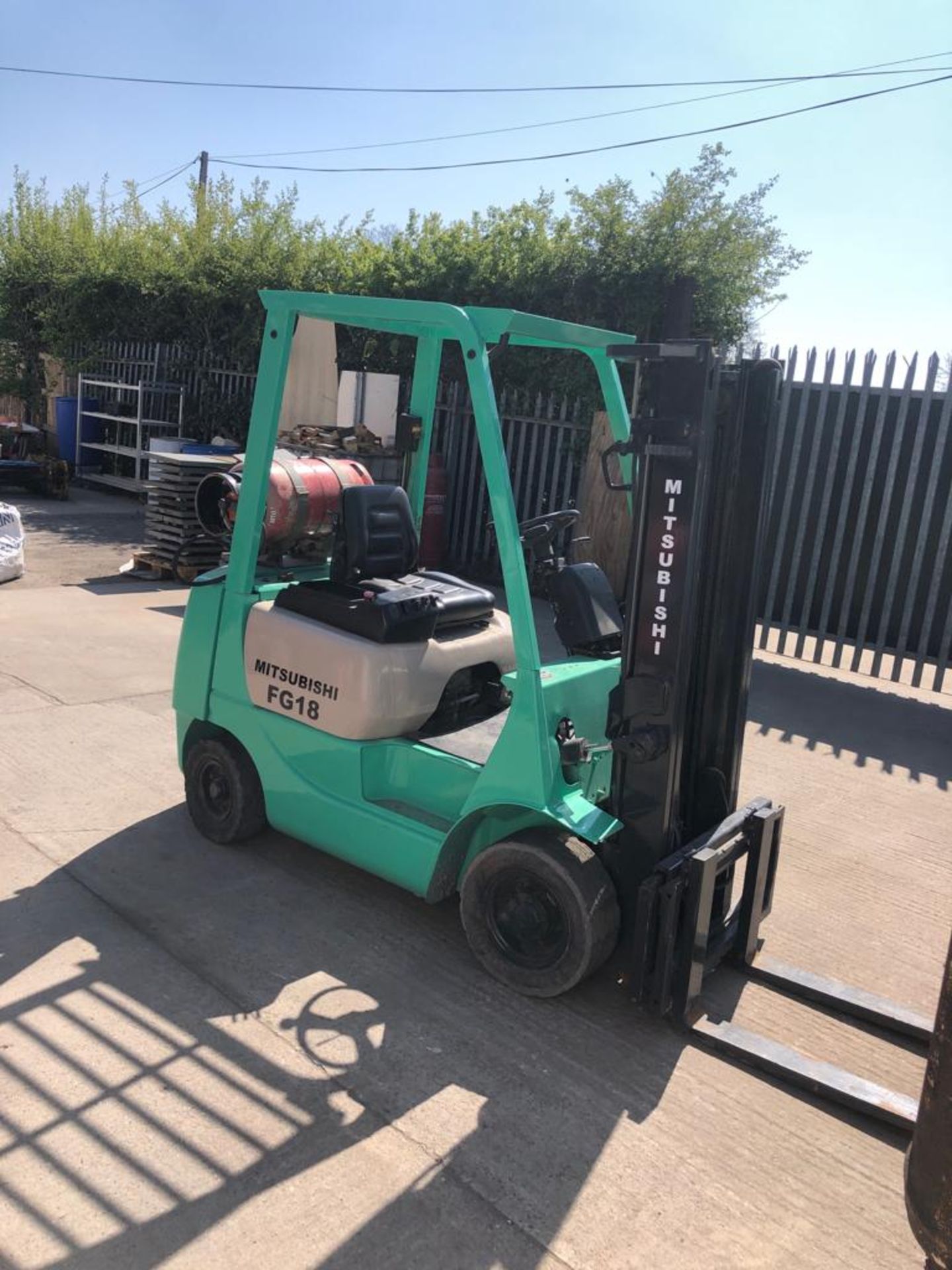 MITSUBISHI FG18 GAS POWERED FORKLIFT 1750KG *NO VAT* - Image 2 of 11