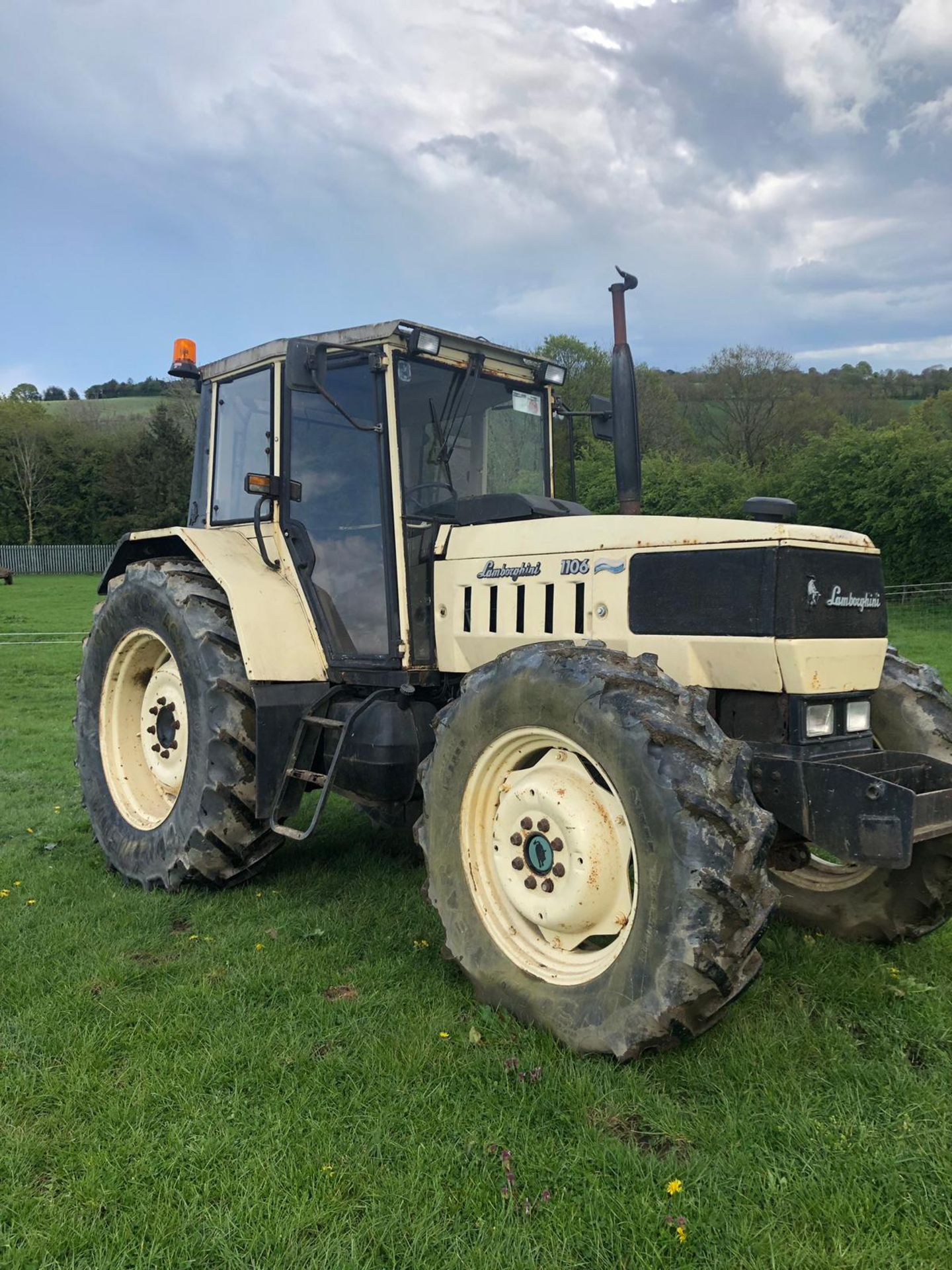 LAMBORGHINI 1106 TRACTOR *PLUS VAT*