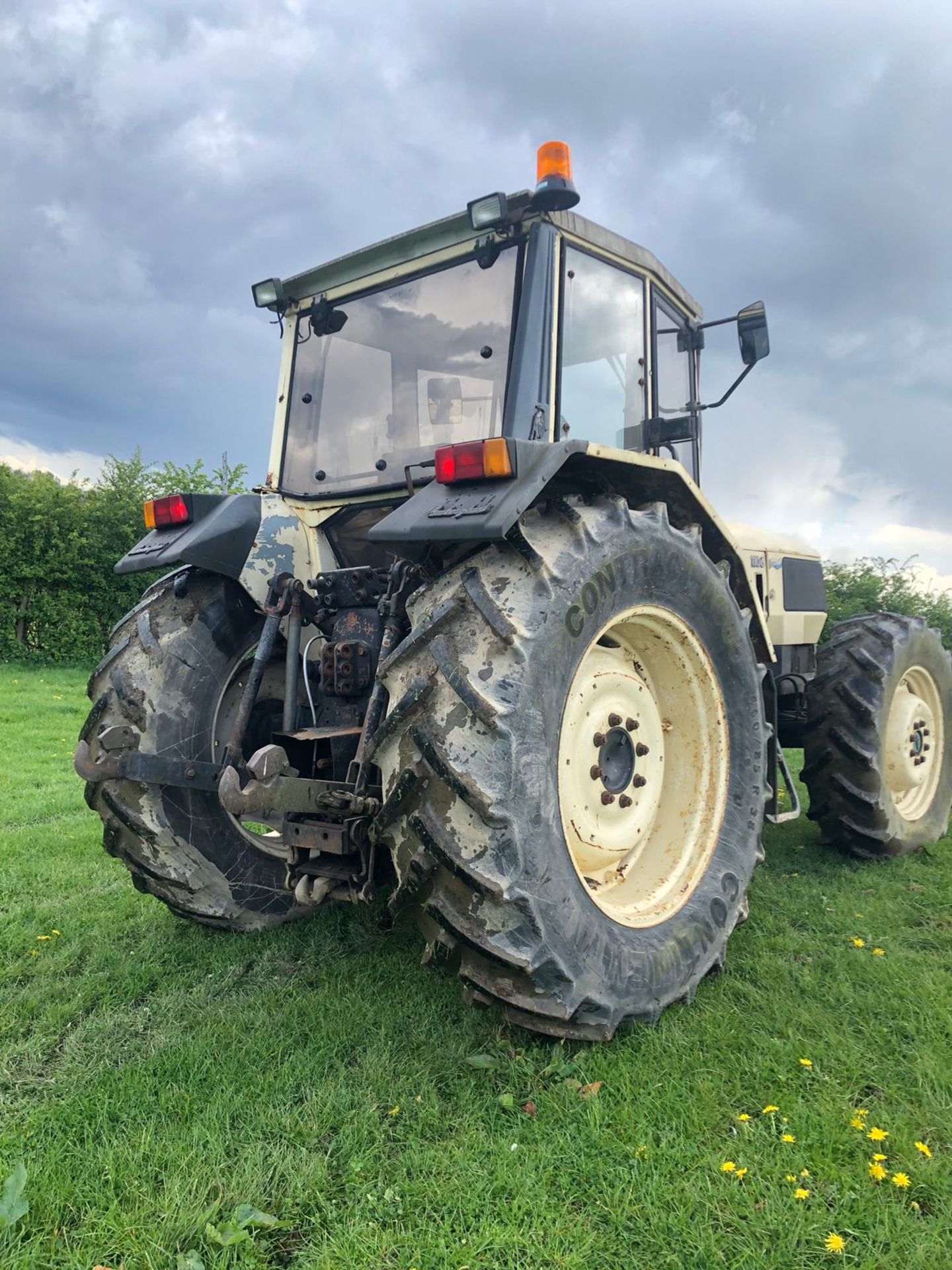 LAMBORGHINI 1106 TRACTOR *PLUS VAT* - Image 2 of 7