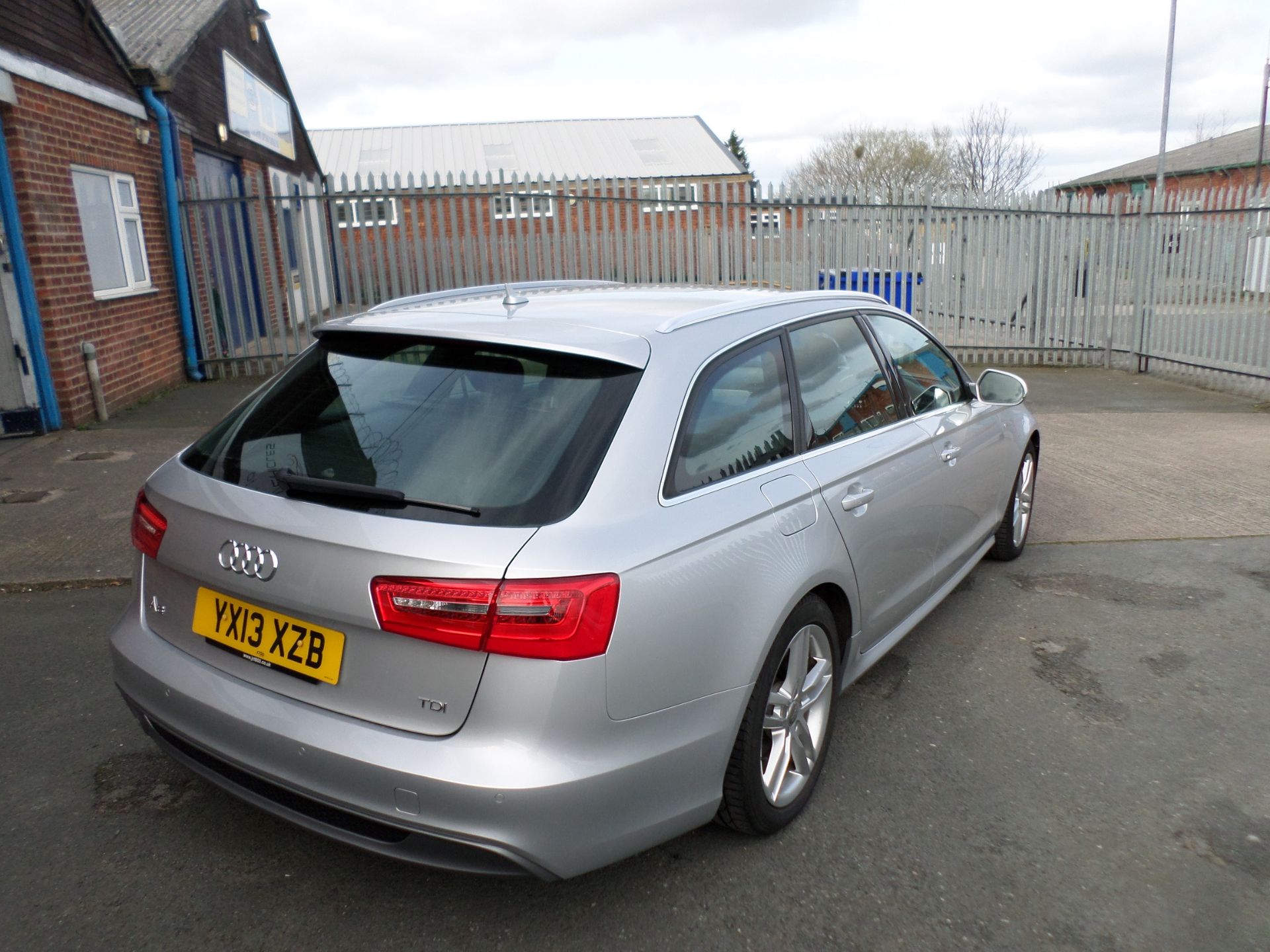 2013/13 REG AUDI A6 S LINE TDI 2.0 DIESEL SILVER ESTATE, SHOWING 1 FORMER KEEPER *NO VAT* - Image 7 of 14