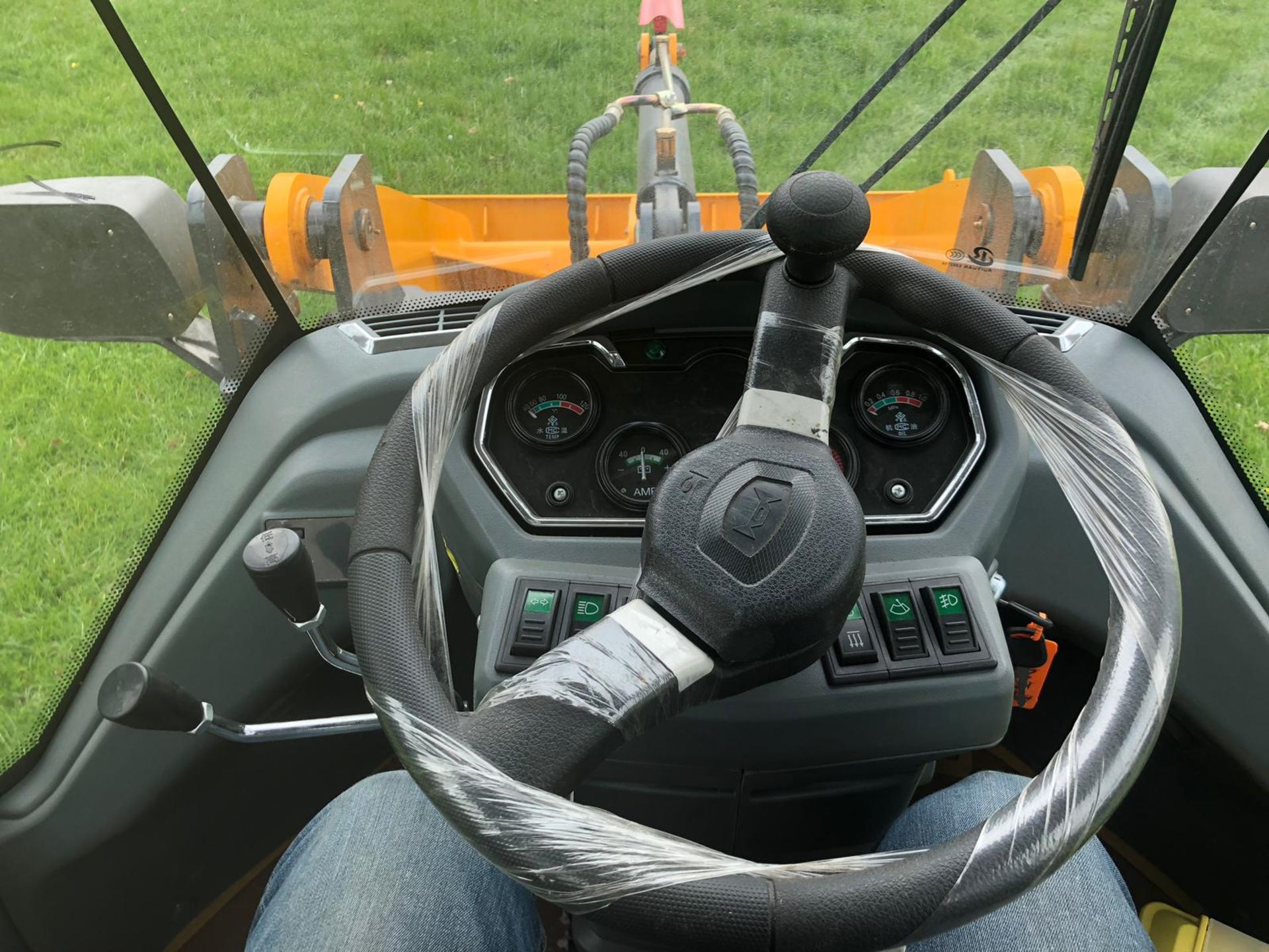 2019 BRAND NEW AND UNUSED ATTACK 1830 WHEEL LOADER, RUNS WORKS AND LIFTS *PLUS VAT* - Image 7 of 8