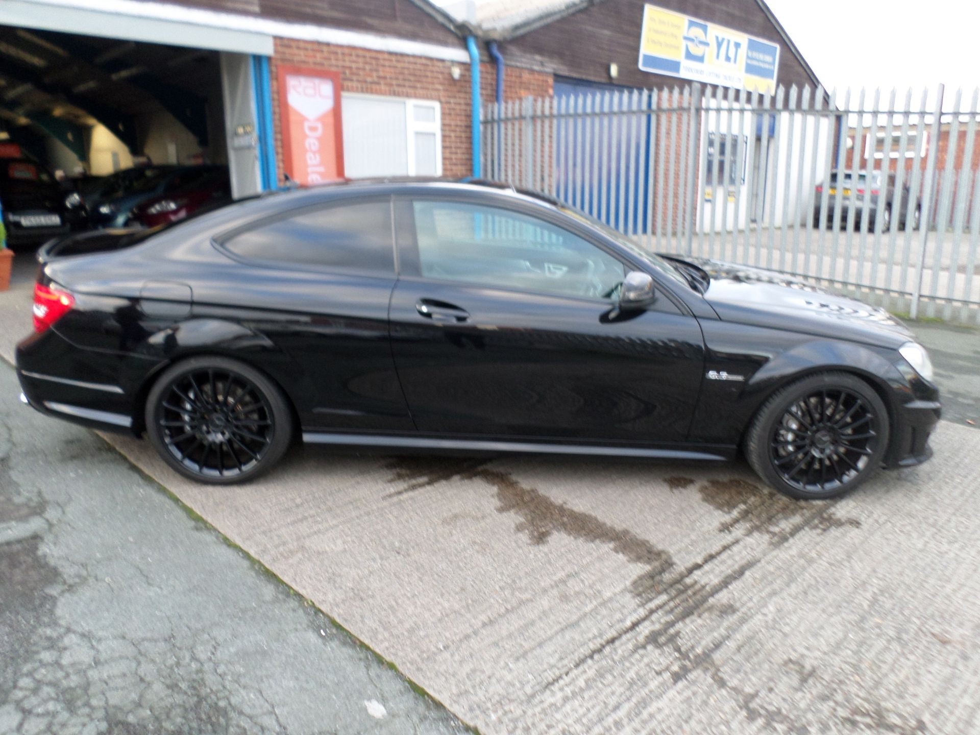 2014/14 REG MERCEDES-BENZ C63 AMG AUTO 6.2L PETROL BLACK COUPE, FULL SERVICE HISTORY *NO VAT* - Image 8 of 15