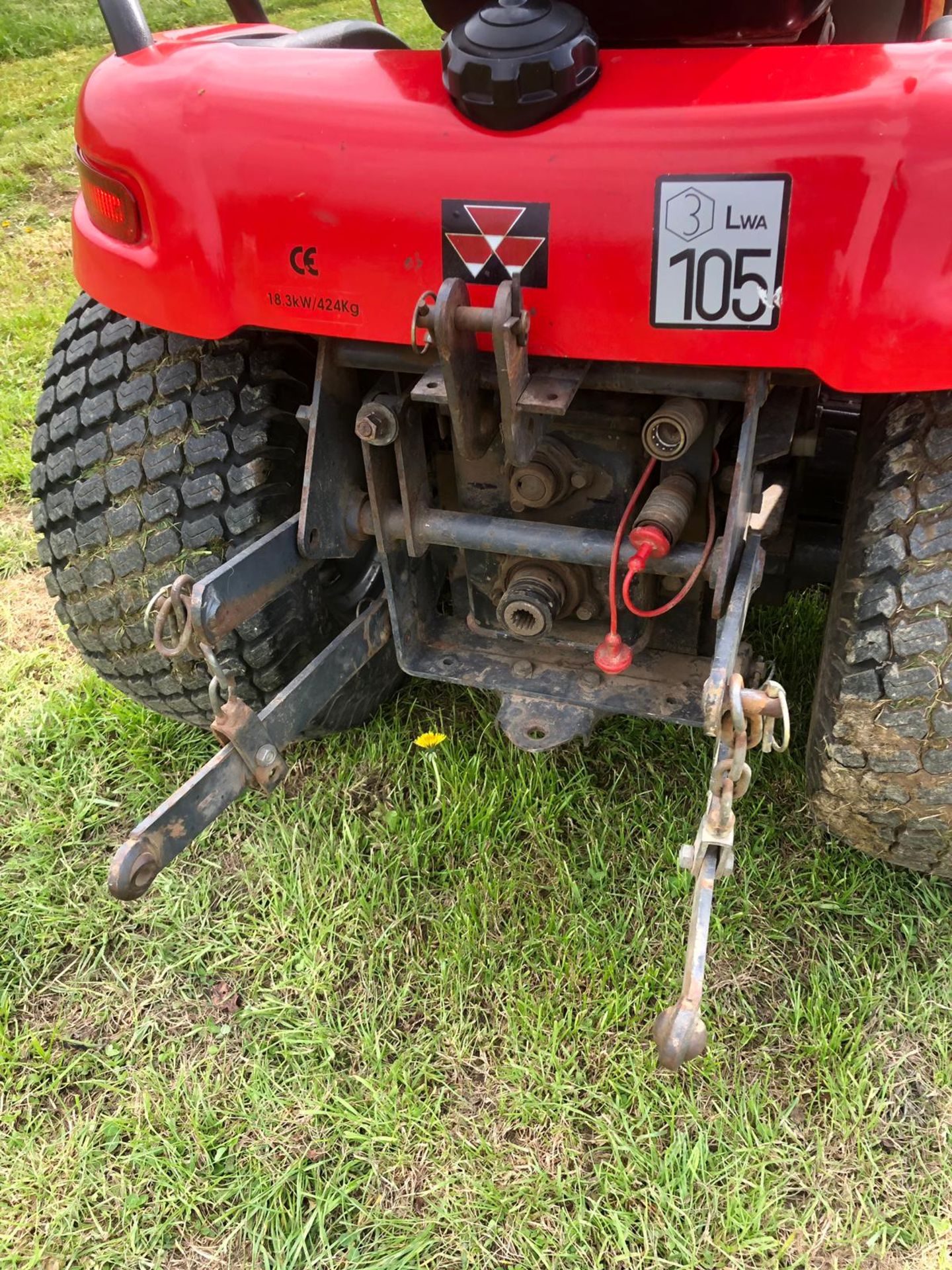 MASSEY FERGUSON 2924 COMPACT TRACTOR *NO VAT* - Image 5 of 6