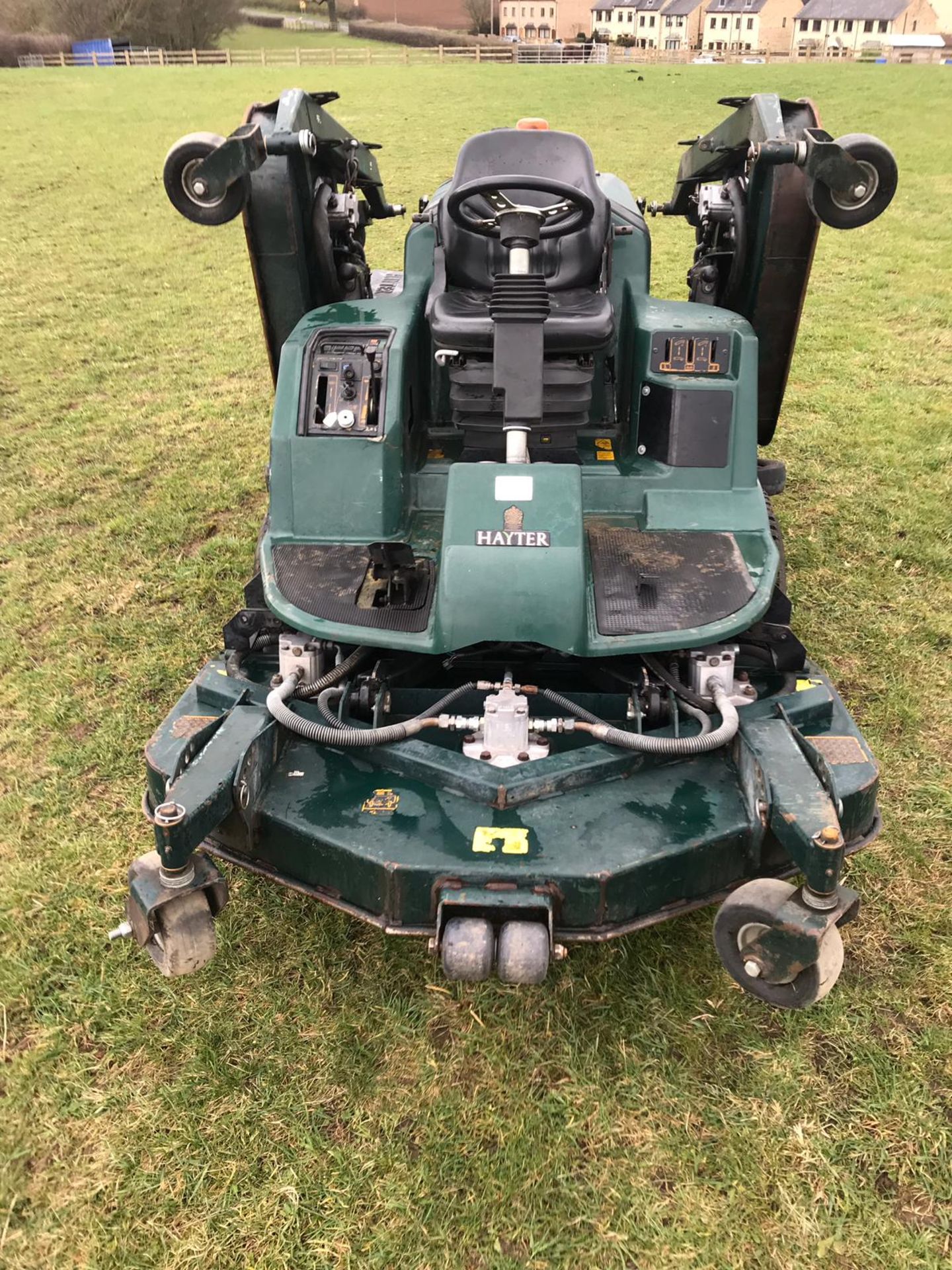 HAYTER BATWING R314 4WD ROTARY RIDE ON MOWER, YEAR 2001 *PLUS VAT* - Image 2 of 12