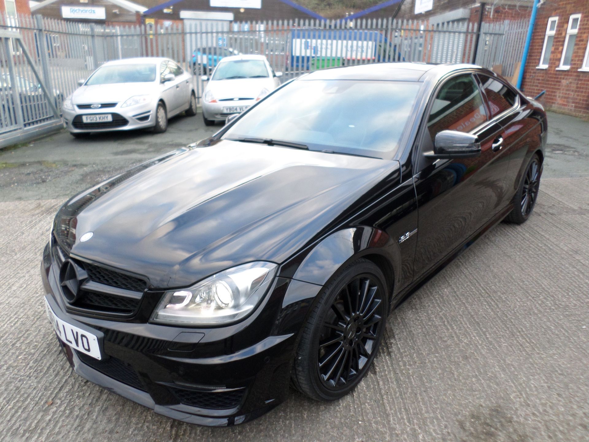 2014/14 REG MERCEDES-BENZ C63 AMG AUTO 6.2L PETROL BLACK COUPE, FULL SERVICE HISTORY *NO VAT* - Image 3 of 15