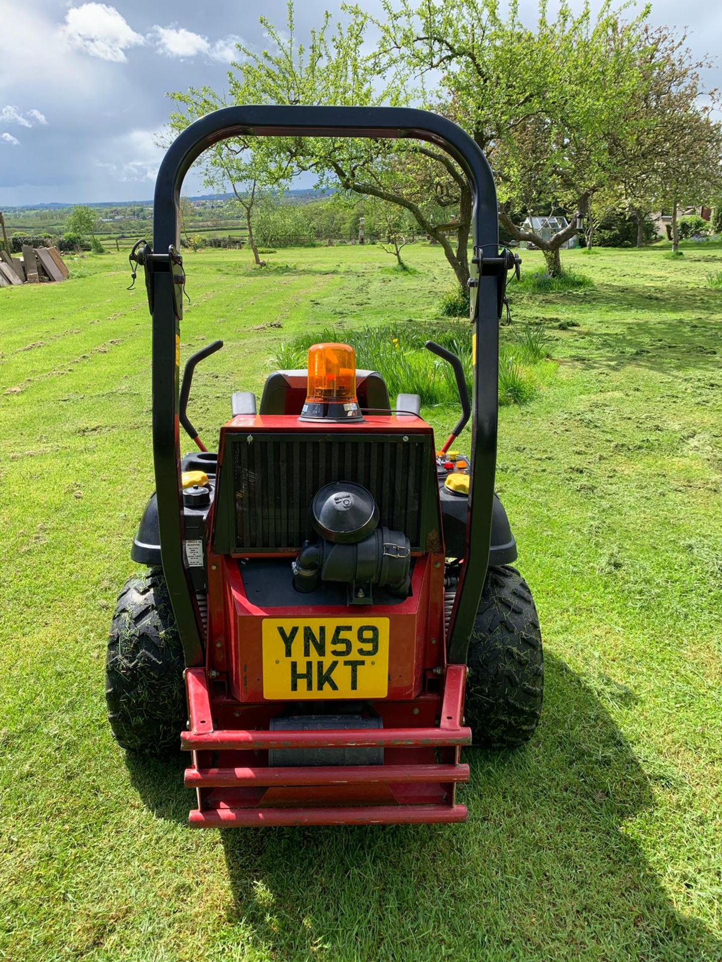 2008 FERRIS IS2000Z RIDE ON ZERO TURN DIESEL LAWN MOWER, RUNS AND WORKS *PLUS VAT* - Image 6 of 11