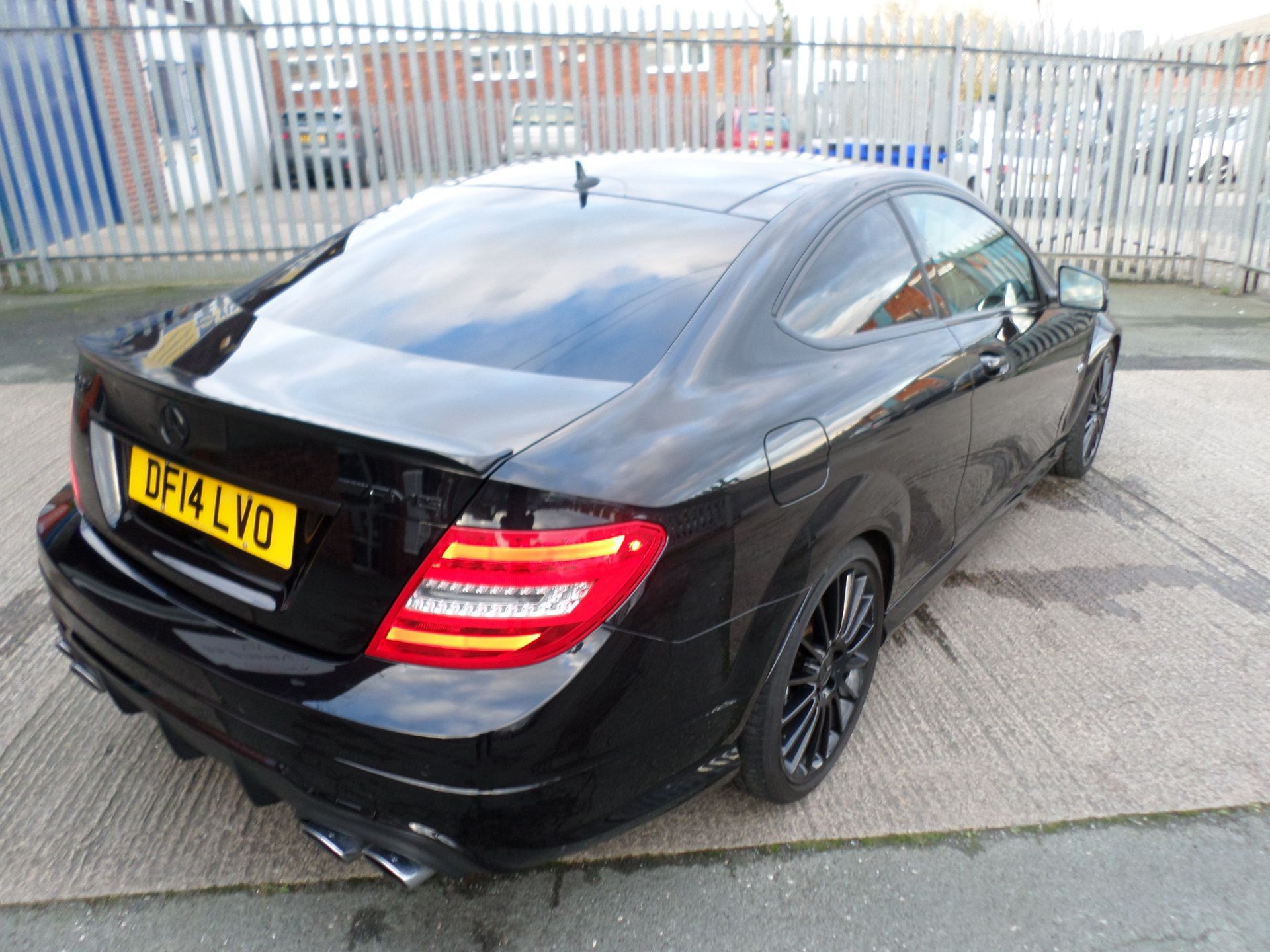 2014/14 REG MERCEDES-BENZ C63 AMG AUTO 6.2L PETROL BLACK COUPE, FULL SERVICE HISTORY *NO VAT* - Image 7 of 15