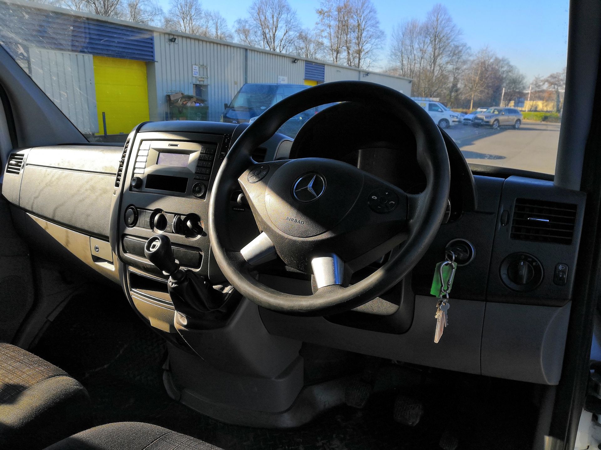 2015/65 REG MERCEDES-BENZ SPRINTER 313 CDI 2.2 DIESEL PANEL VAN, SHOWING 1 FORMER KEEPER *NO VAT* - Image 14 of 16