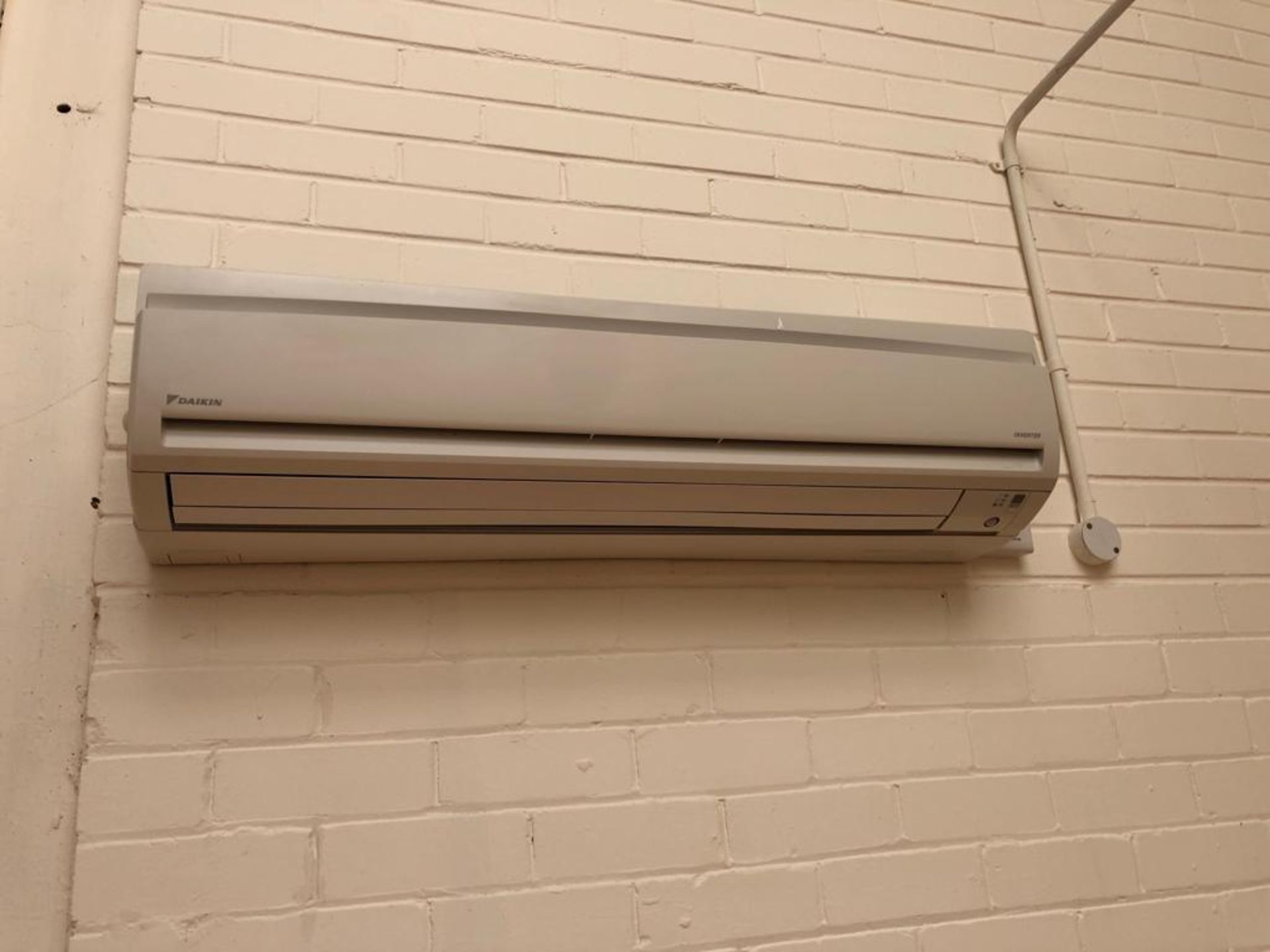 DAIKIN INVERTER AIR CONDITIONING UNIT X 3 *NO VAT*