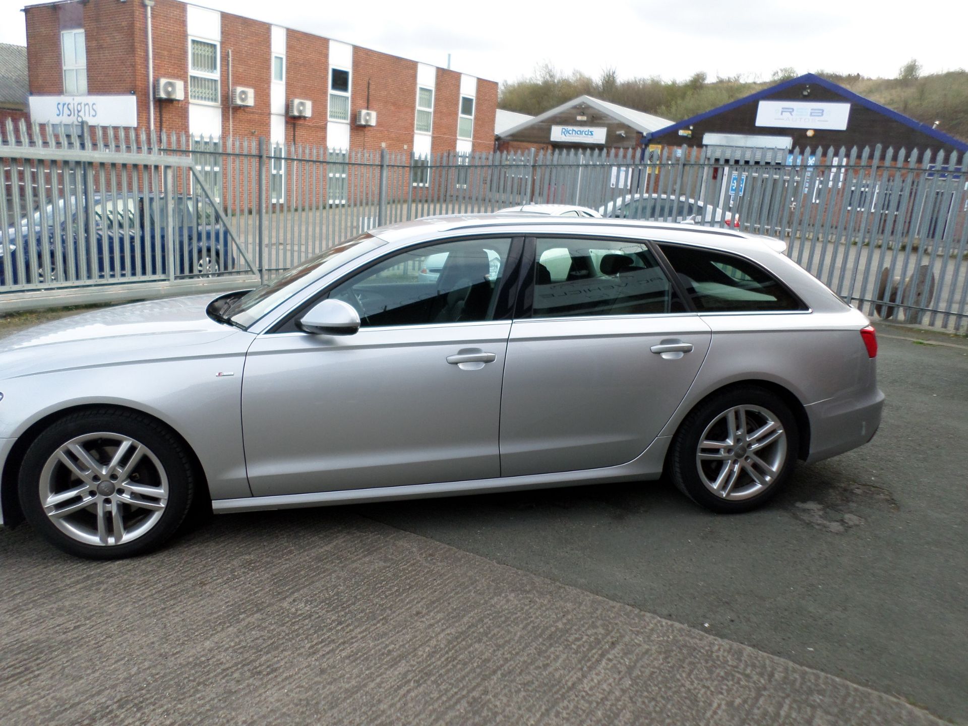 2013/13 REG AUDI A6 S LINE TDI 2.0 DIESEL SILVER ESTATE, SHOWING 1 FORMER KEEPER *NO VAT* - Image 4 of 14