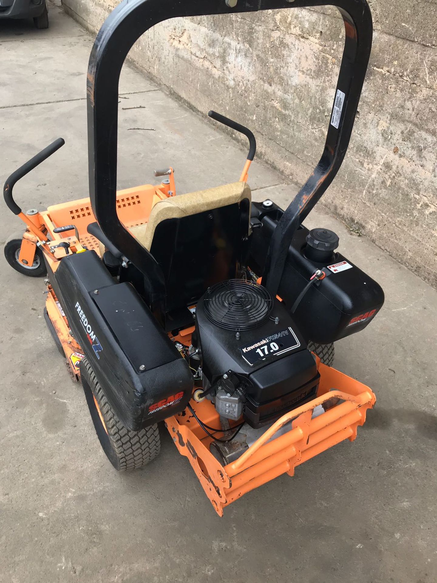 2014 SCAG FREEDOM Z ZERO TURN RIDE ON PETROL LAWN MOWER, REAR DISCHARGE *PLUS VAT* - Image 4 of 6