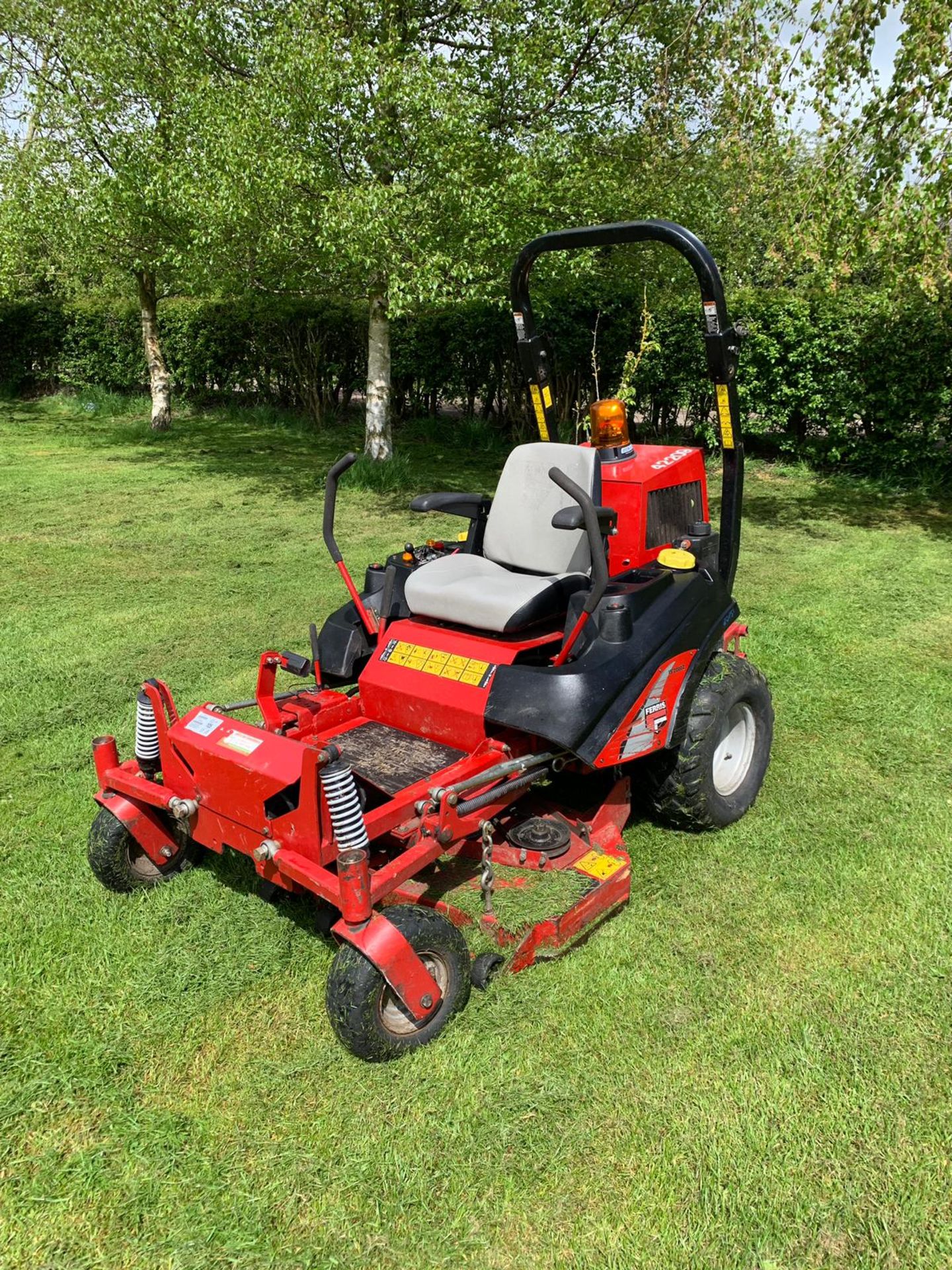 2008 FERRIS IS2000Z RIDE ON ZERO TURN DIESEL LAWN MOWER, RUNS AND WORKS *PLUS VAT* - Image 4 of 11