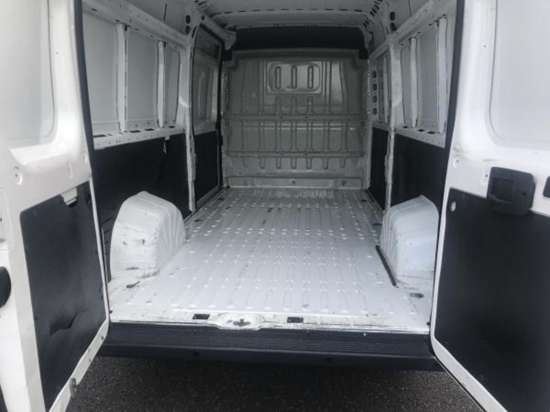 2012/62 REG CITROEN RELAY 35 L3H2 ENTERPRISE HDI LWB SIDE DOOR AIR CON *PLUS VAT* - Image 9 of 10