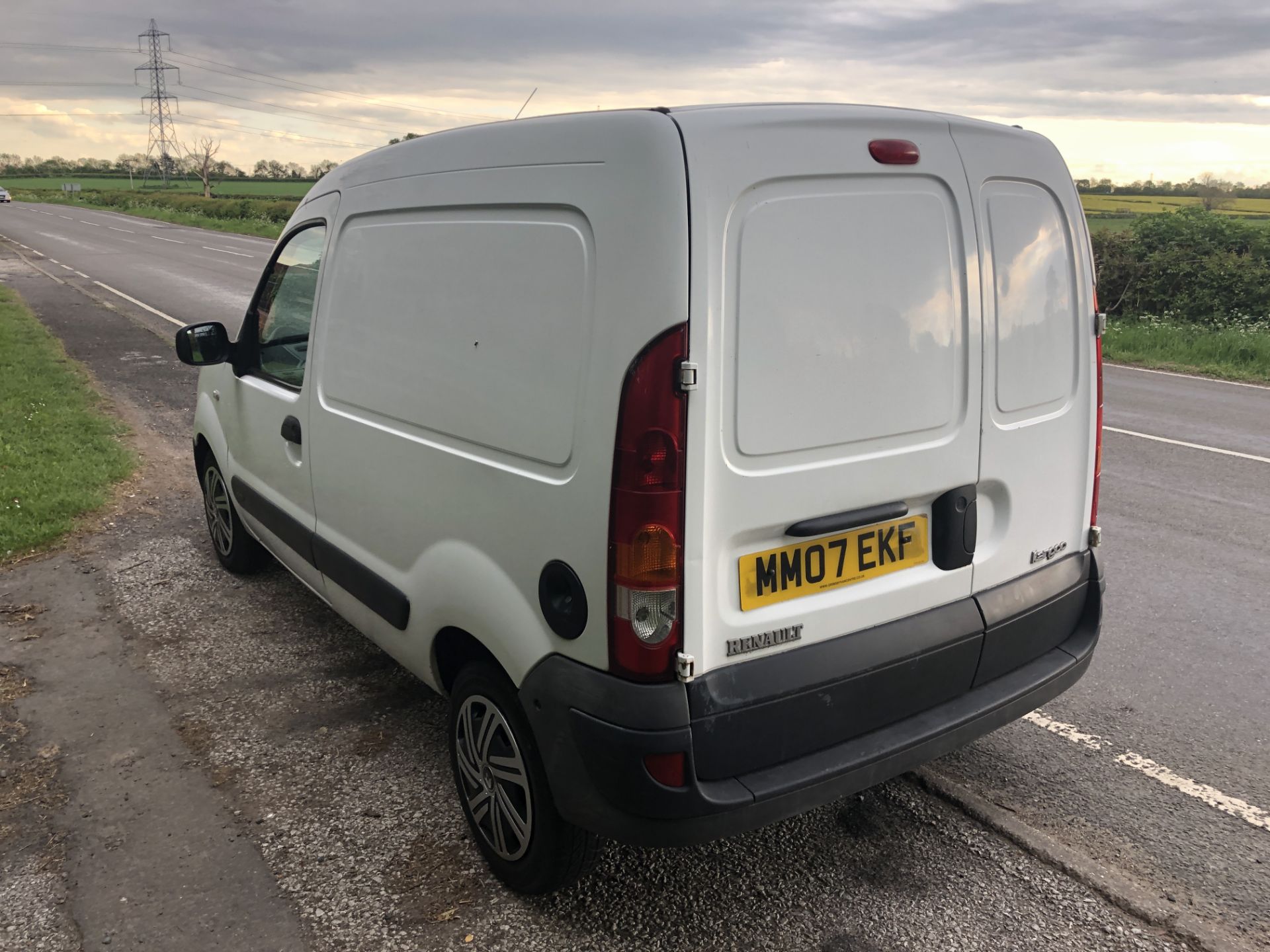 2007 RENAULT KANGOO VAN - MOT MAY 2020 AND NO VAT - Image 5 of 11