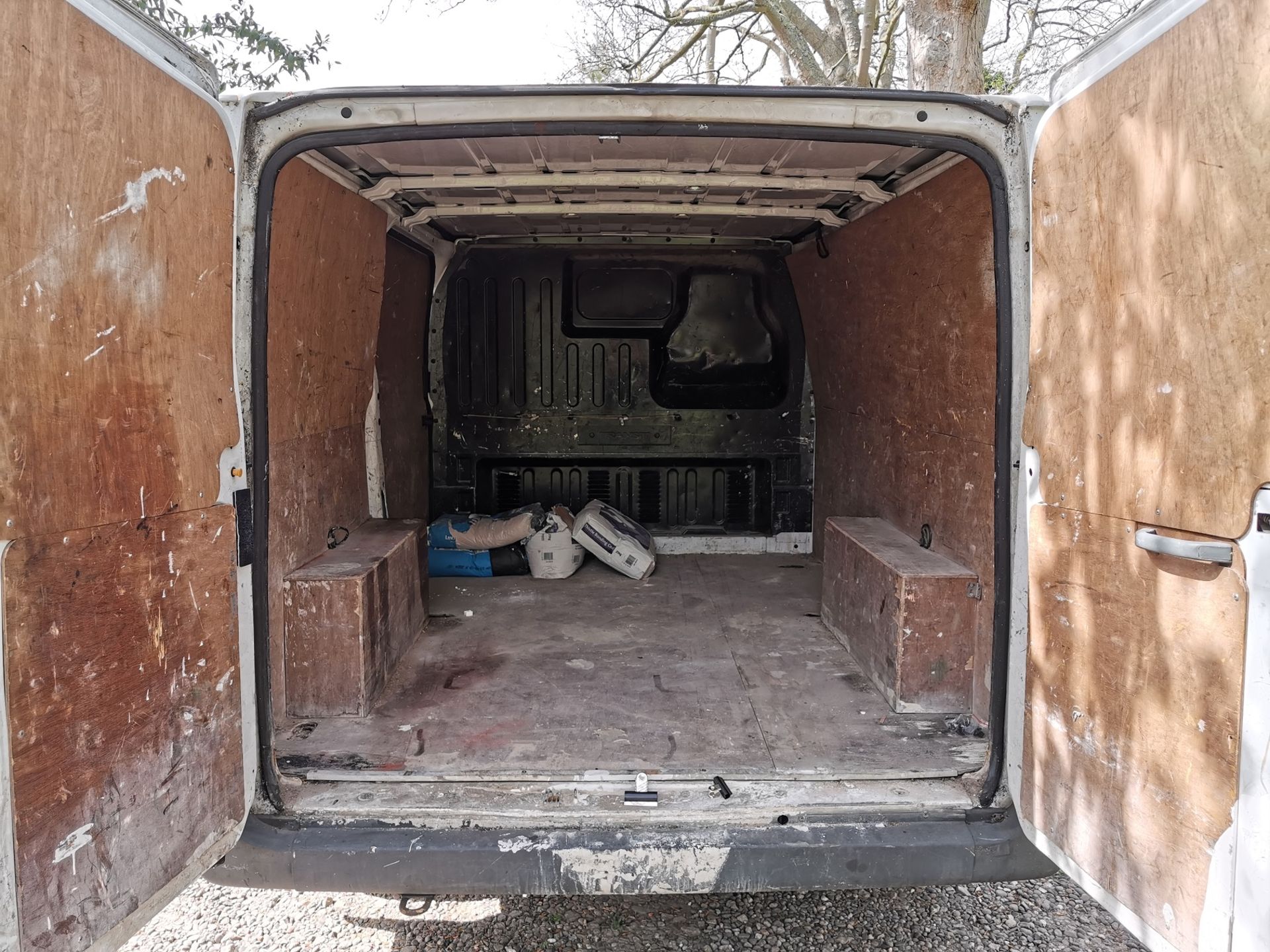 2011/11 REG FORD TRANSIT 85 T280S FWD WHITE 2.2 DIESEL PANEL VAN, SHOWING 2 FORMER KEEPERS - Image 8 of 16