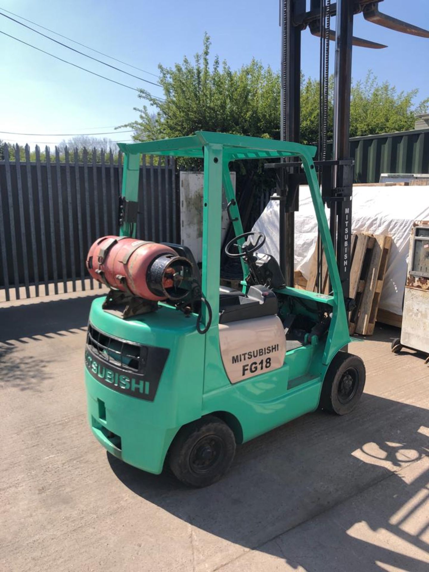 MITSUBISHI FG18 GAS POWERED FORKLIFT 1750KG *NO VAT* - Image 3 of 11