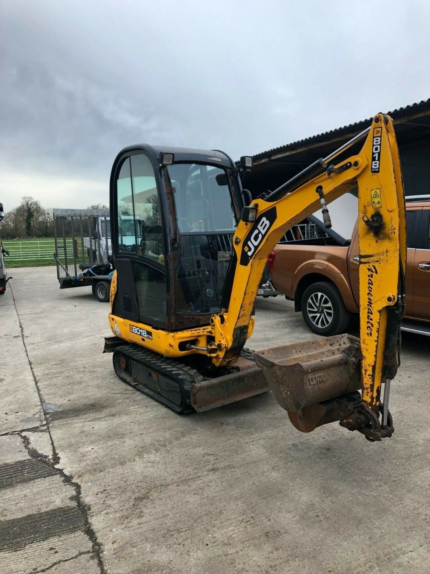 JCB 8018 CTS MINI DIGGER, YEAR 2012, FULL GLASS CAB & HEATER *PLUS VAT* - Image 3 of 6